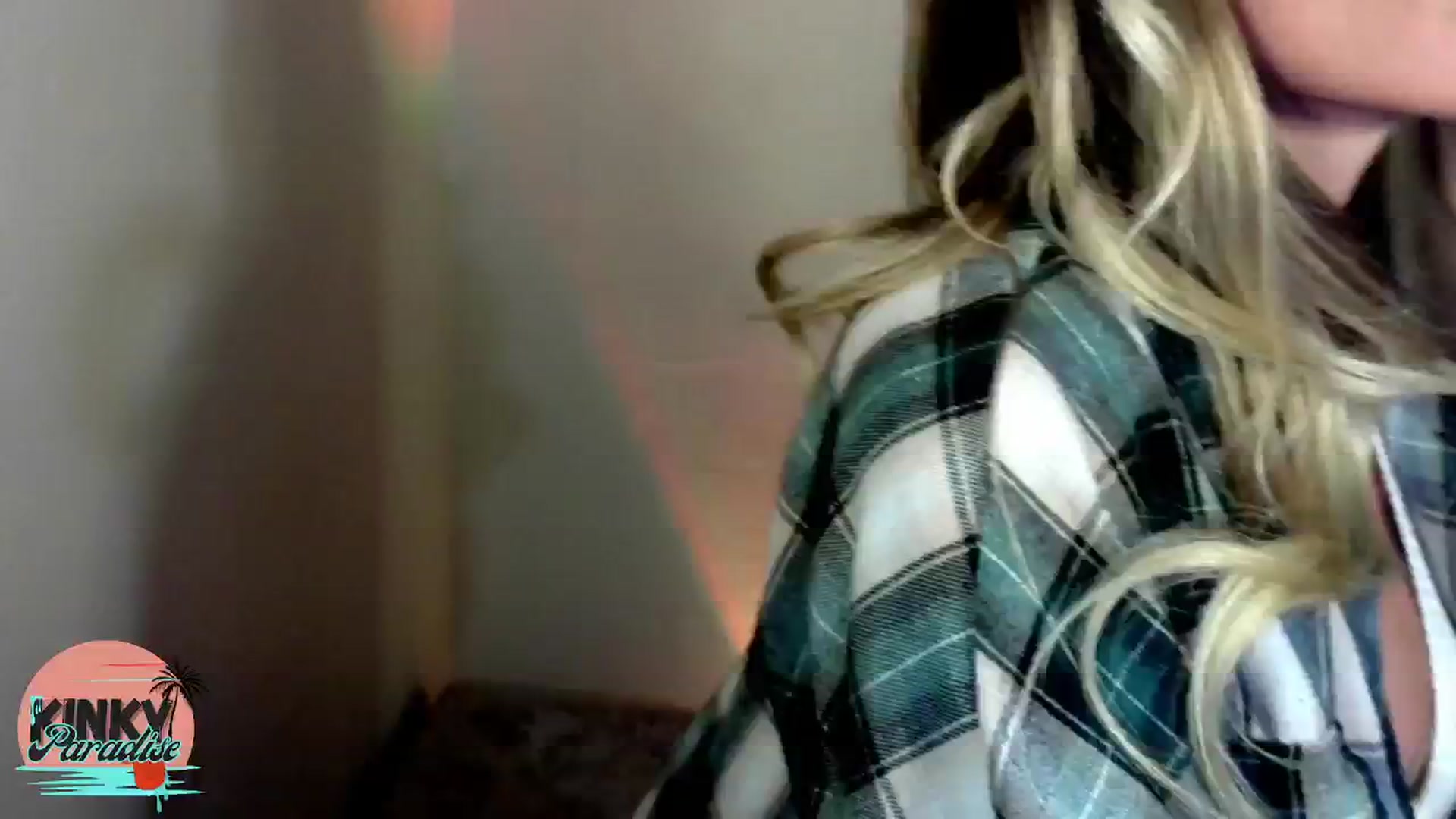 Gallery image thumbnail from KinkyParadise's myfreecams stream on, 11/30/2024, 14:50 image 4 of 20