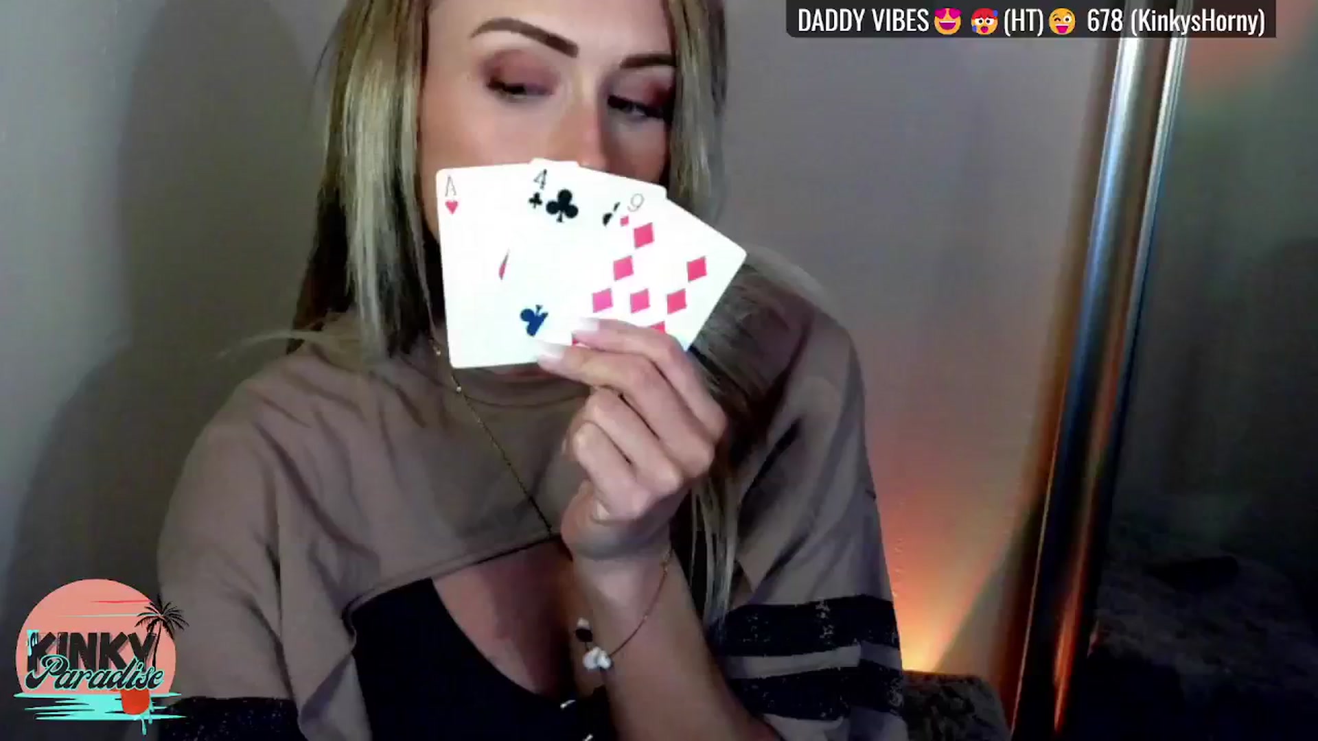 Gallery image thumbnail from KinkyParadise's myfreecams stream on, 12/07/2024, 16:15 image 13 of 20