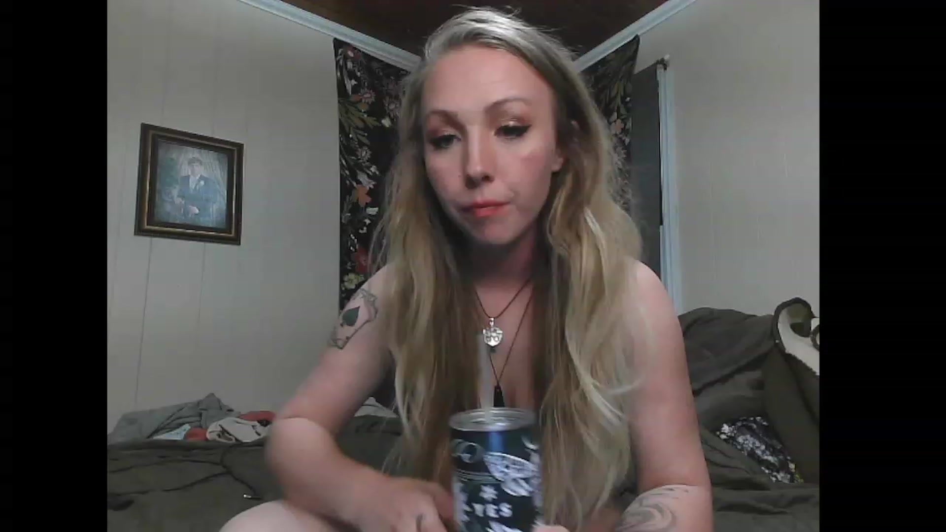Gallery image thumbnail from KinkySapphire's myfreecams stream on, 11/22/2022, 01:30 image 9 of 20