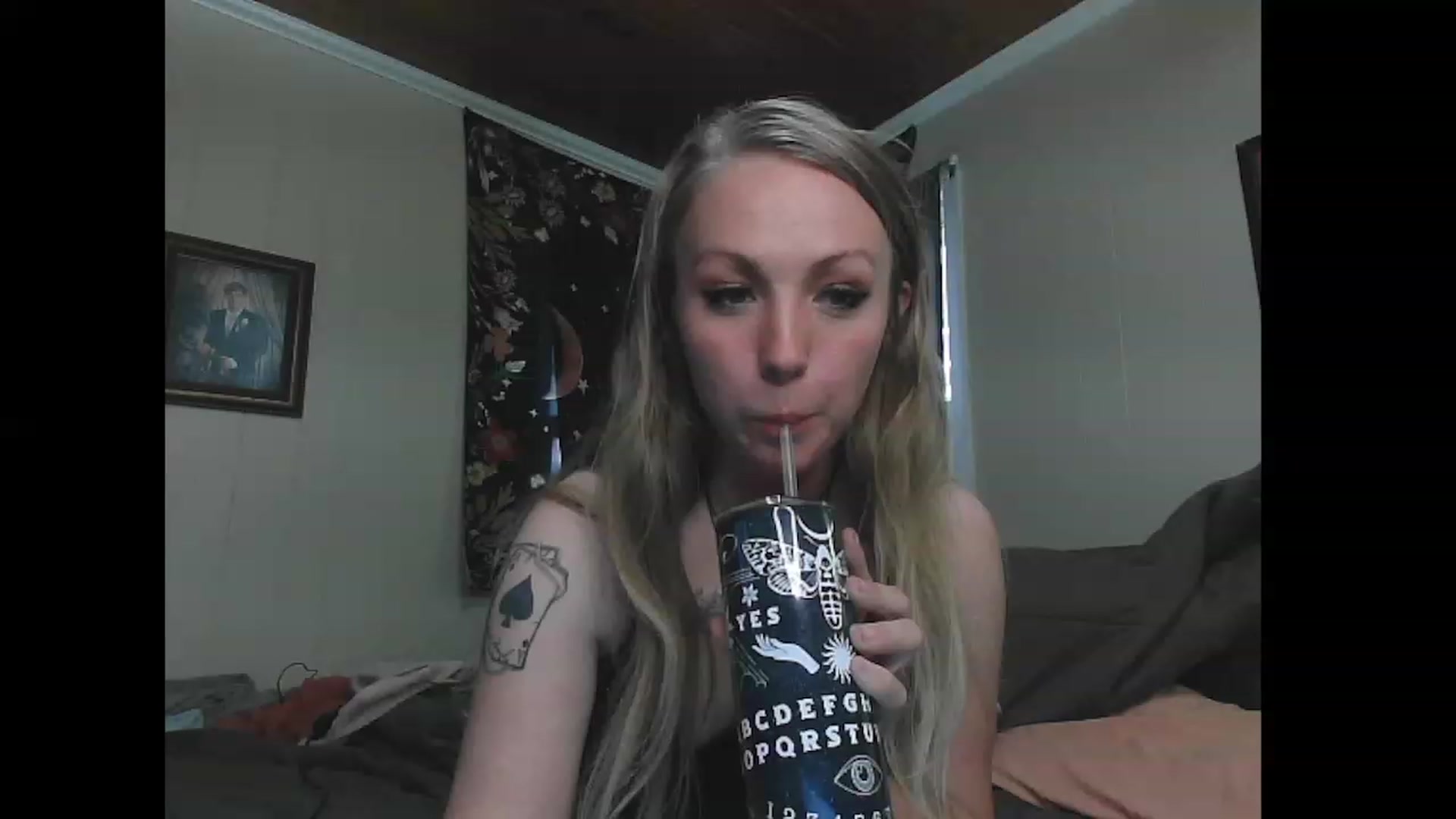Gallery image thumbnail from KinkySapphire's myfreecams stream on, 11/22/2022, 17:27 image 19 of 20