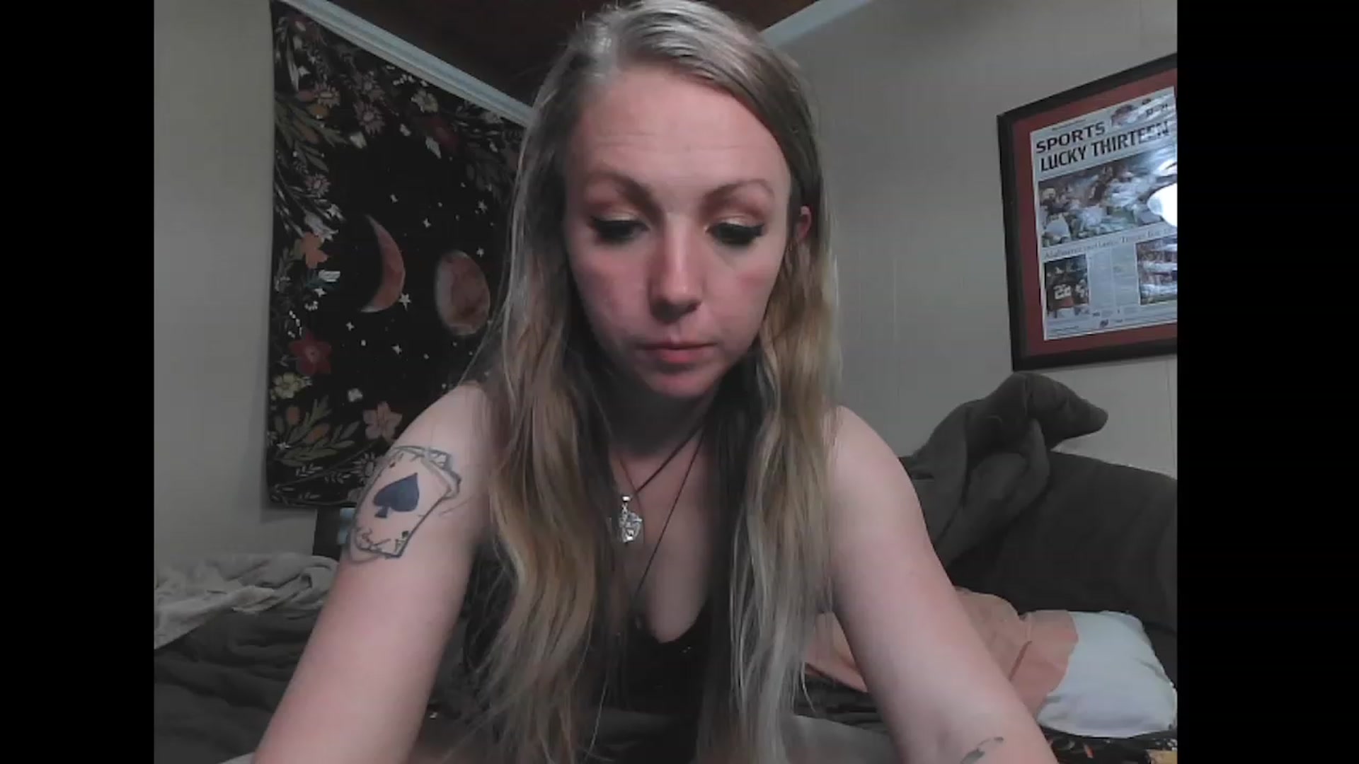 Gallery image thumbnail from KinkySapphire's myfreecams stream on, 11/22/2022, 17:27 image 4 of 20