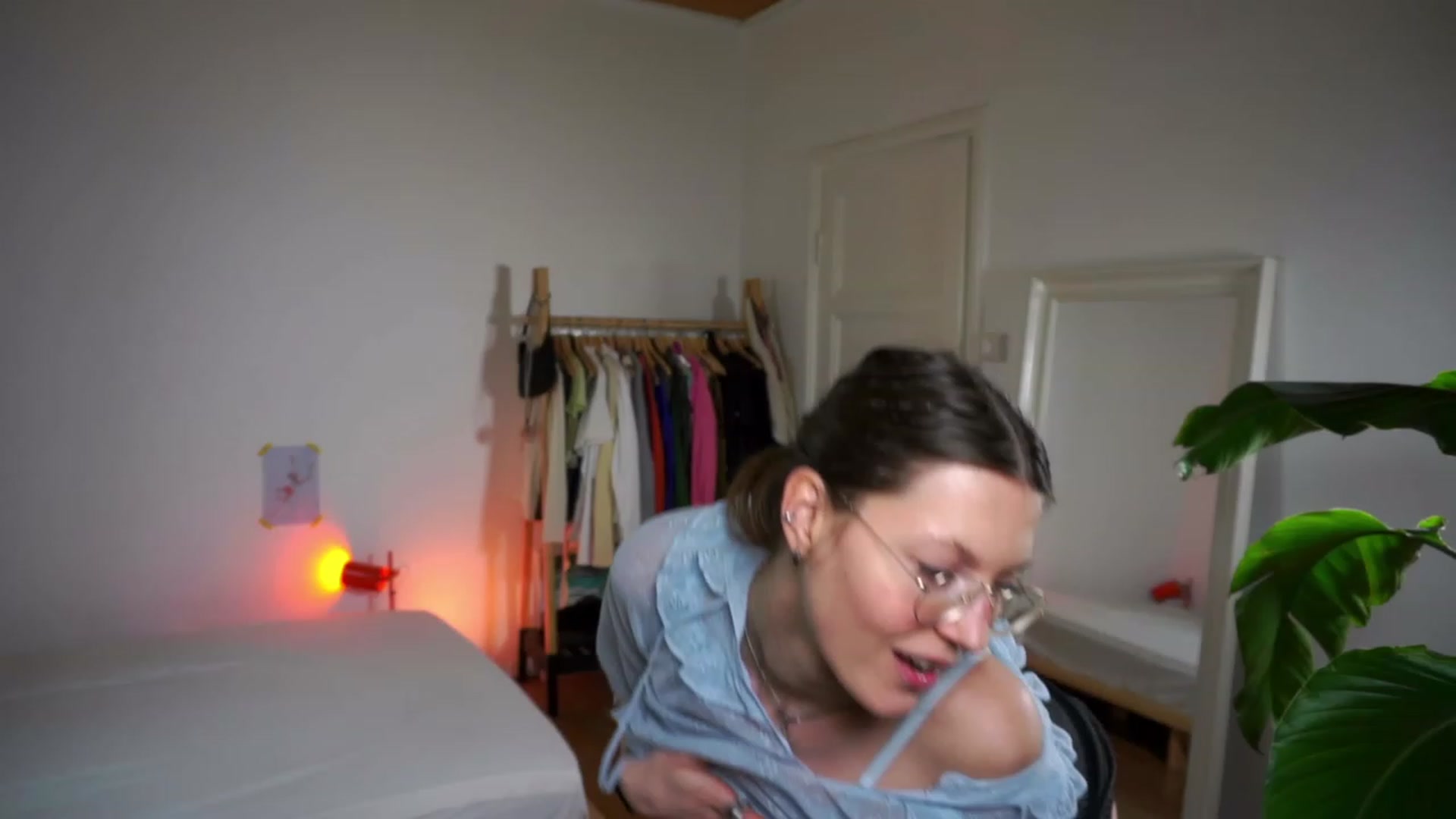 Gallery image thumbnail from Kinky_orange's myfreecams stream on, 01/08/2024, 14:55 image 1 of 20