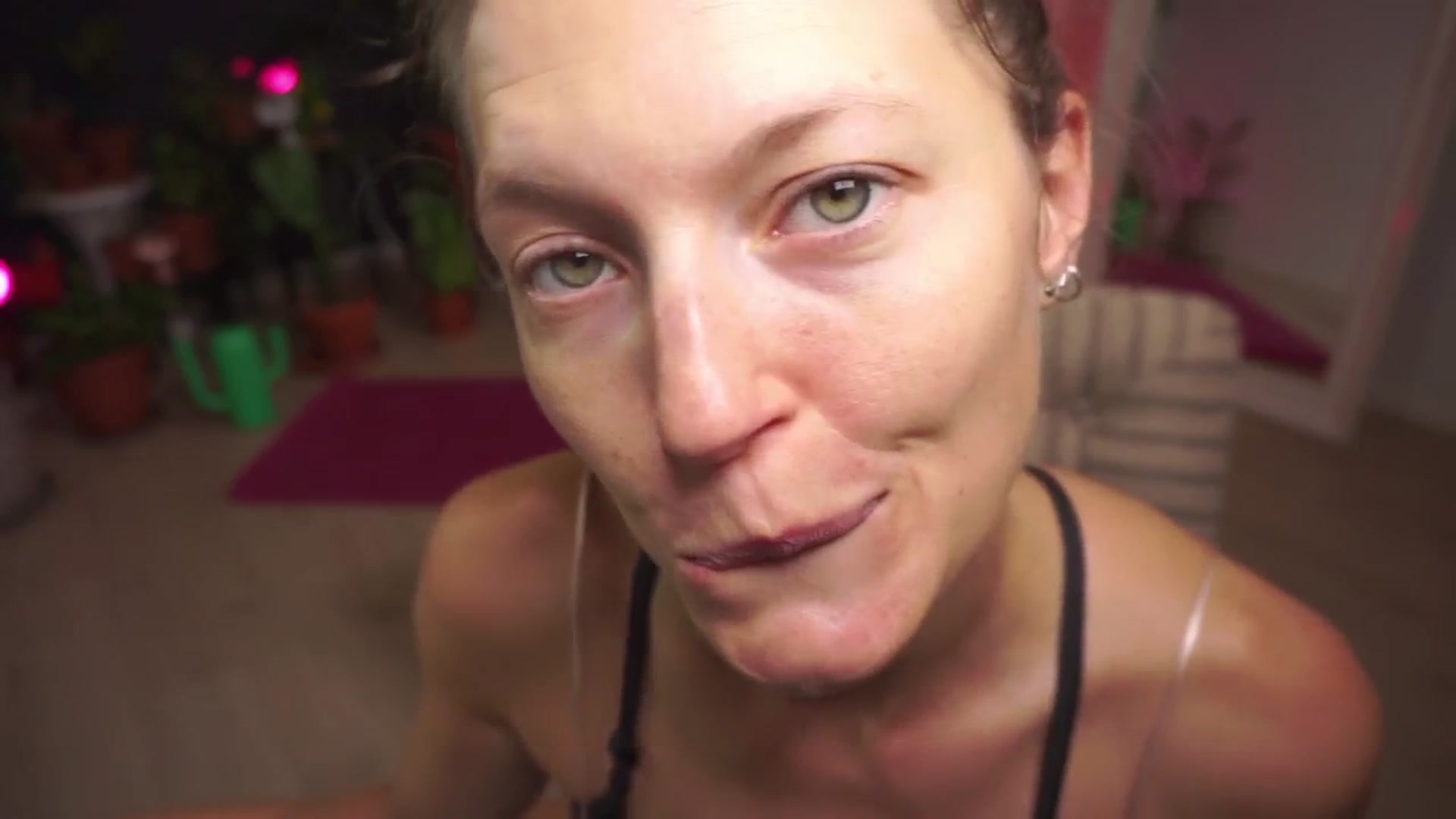 Gallery image thumbnail from Kinky_orange's myfreecams stream on, 09/14/2024, 10:32 image 13 of 20