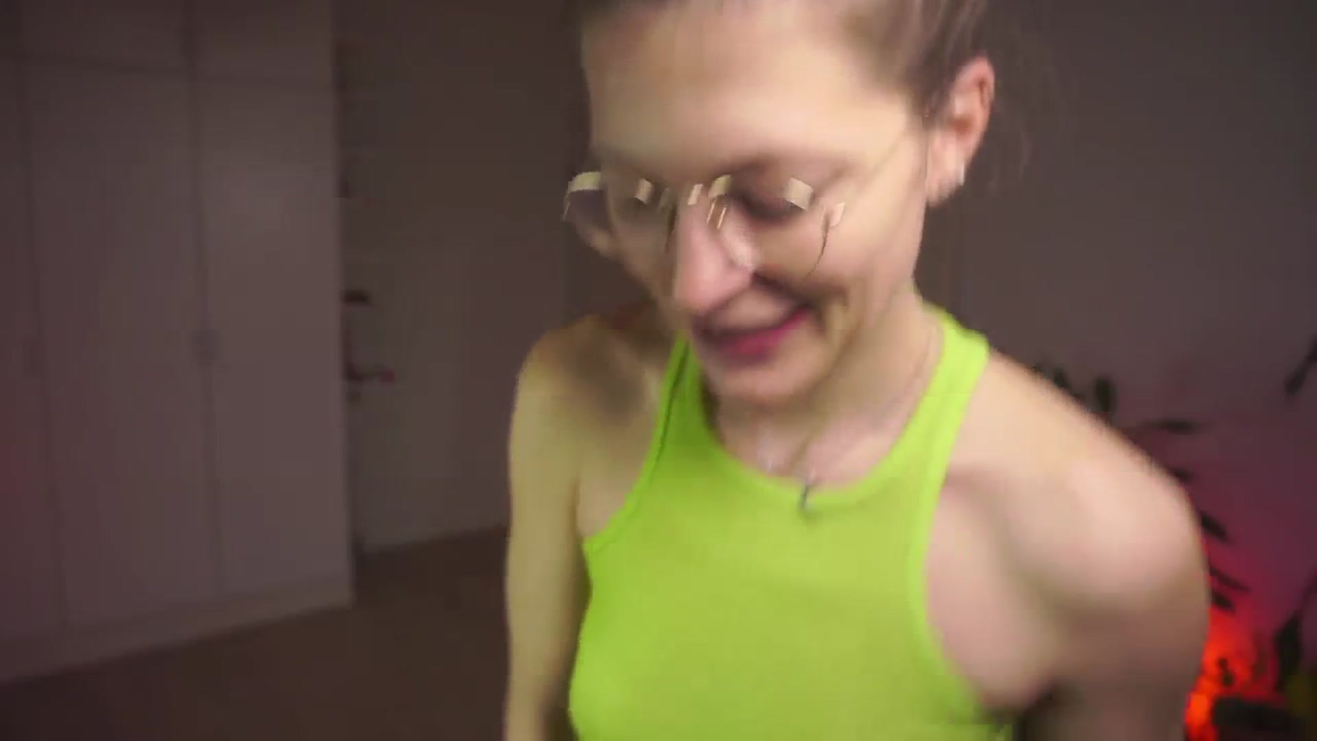 Gallery image thumbnail from Kinky_orange's myfreecams stream on, 12/06/2024, 12:24 image 18 of 20