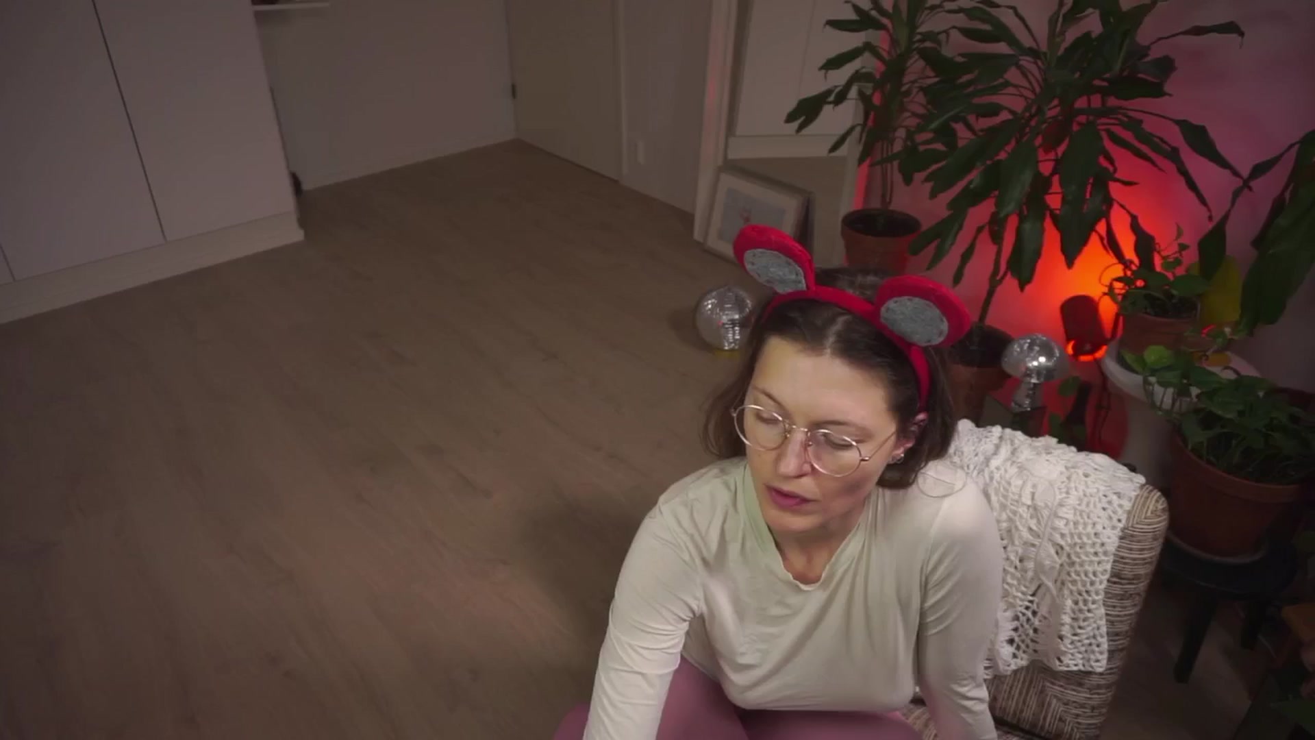 Gallery image thumbnail from Kinky_orange's myfreecams stream on, 12/17/2024, 17:54 image 16 of 20