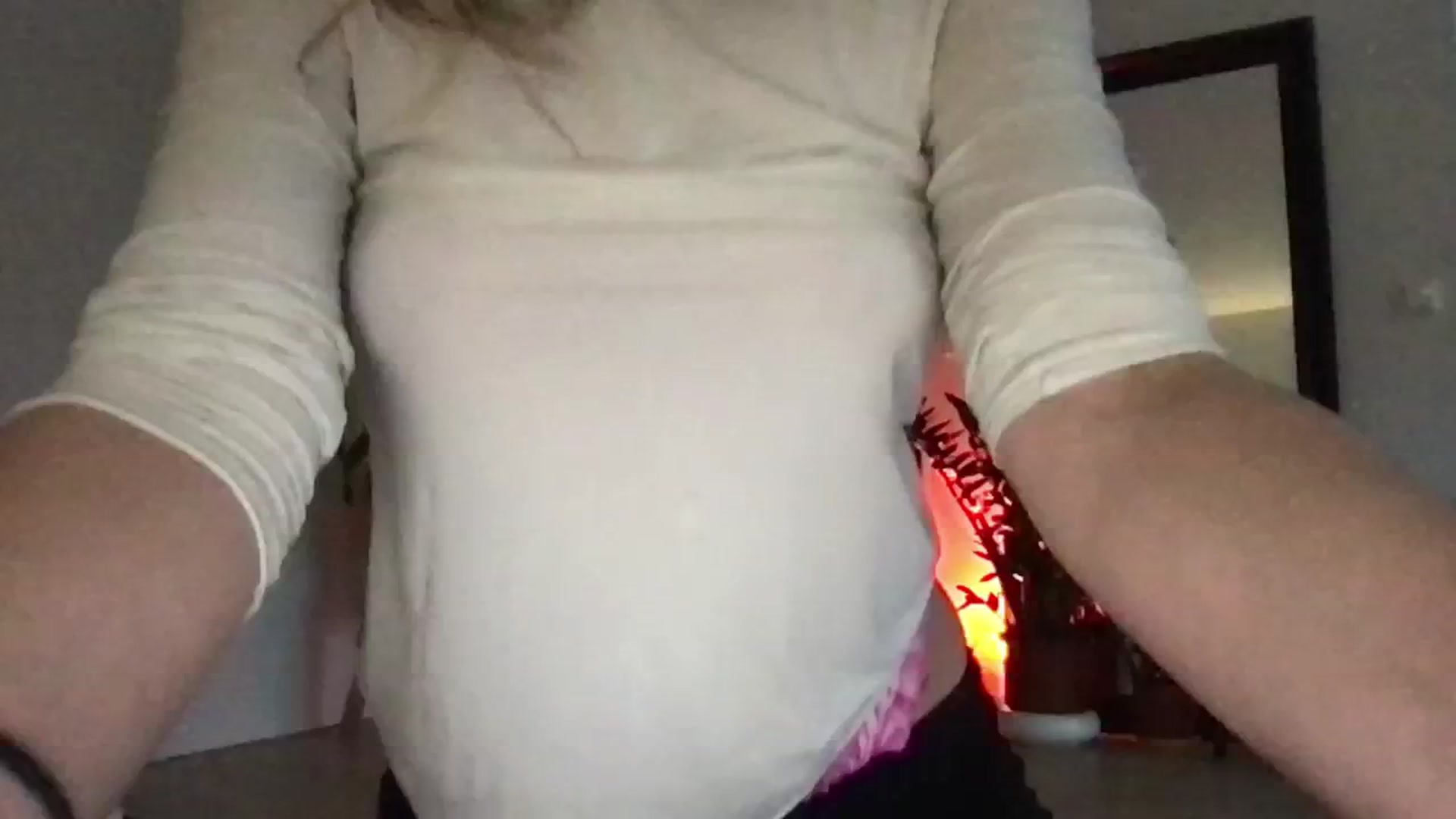 Gallery image thumbnail from Kinky_orange's myfreecams stream on, 12/18/2024, 12:27 image 20 of 20