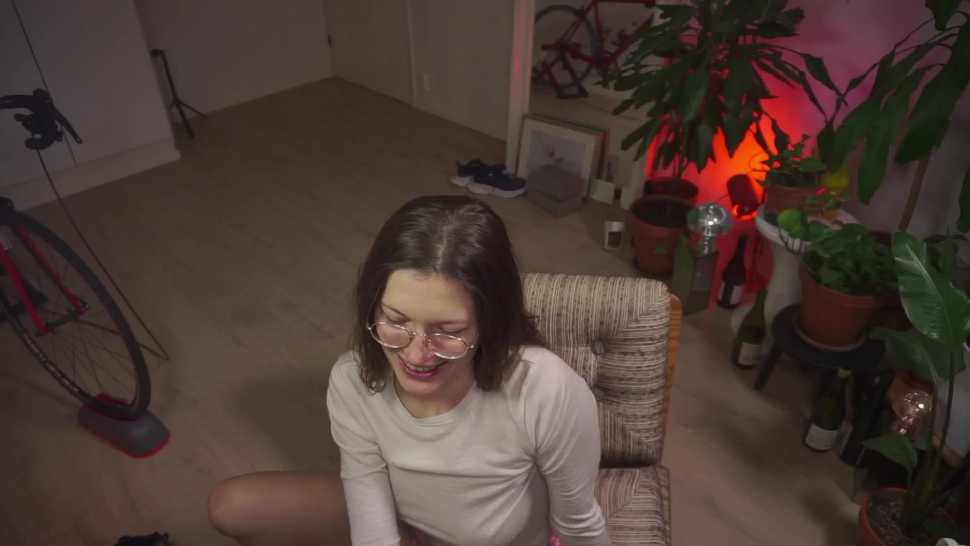 Gallery image thumbnail from Kinky_orange's myfreecams stream on, 12/29/2024, 13:54 image 1 of 20