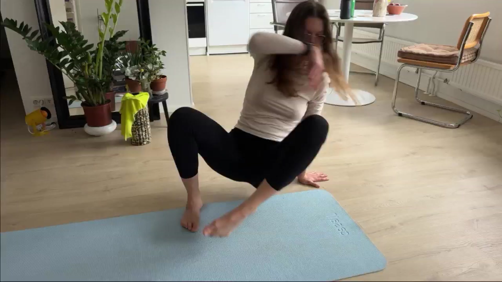 Gallery image thumbnail from Kinky_orange's myfreecams stream on, 02/14/2025, 11:46 image 7 of 20