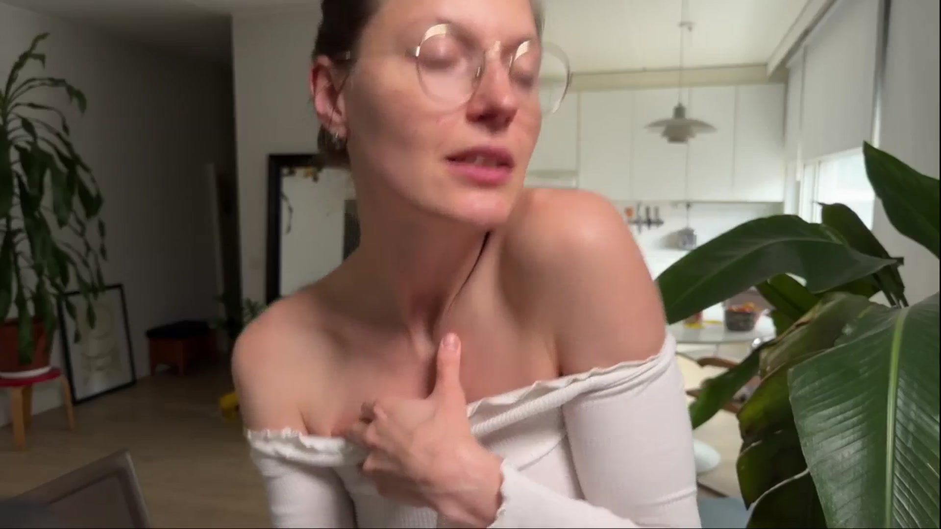Gallery image thumbnail from Kinky_orange's myfreecams stream on, 02/28/2025, 13:32 image 19 of 20