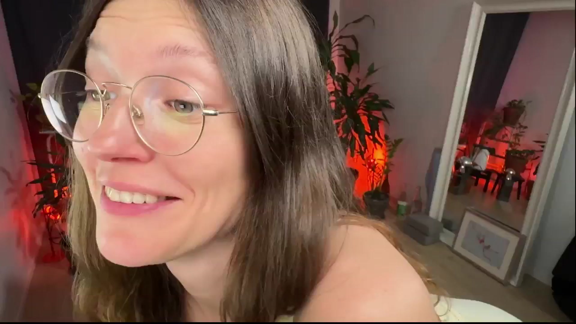 Gallery image thumbnail from Kinky_orange's myfreecams stream on, 03/05/2025, 19:45 image 5 of 20