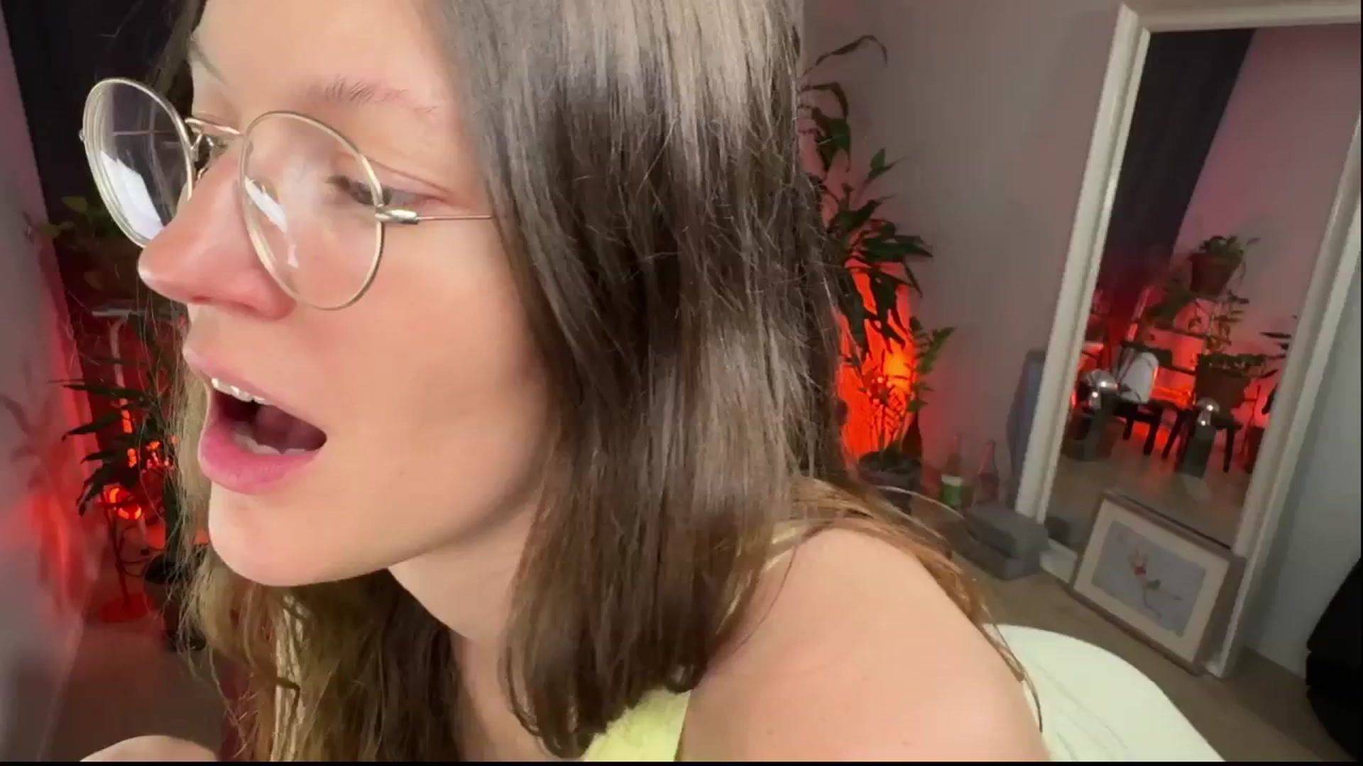 Gallery image thumbnail from Kinky_orange's myfreecams stream on, 03/05/2025, 19:45 image 4 of 20
