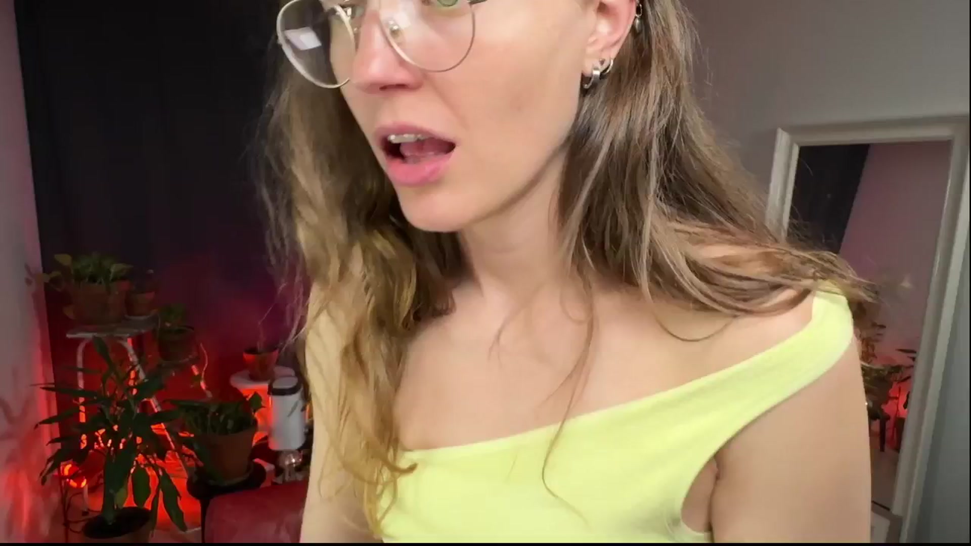 Gallery image thumbnail from Kinky_orange's myfreecams stream on, 03/05/2025, 19:45 image 2 of 20