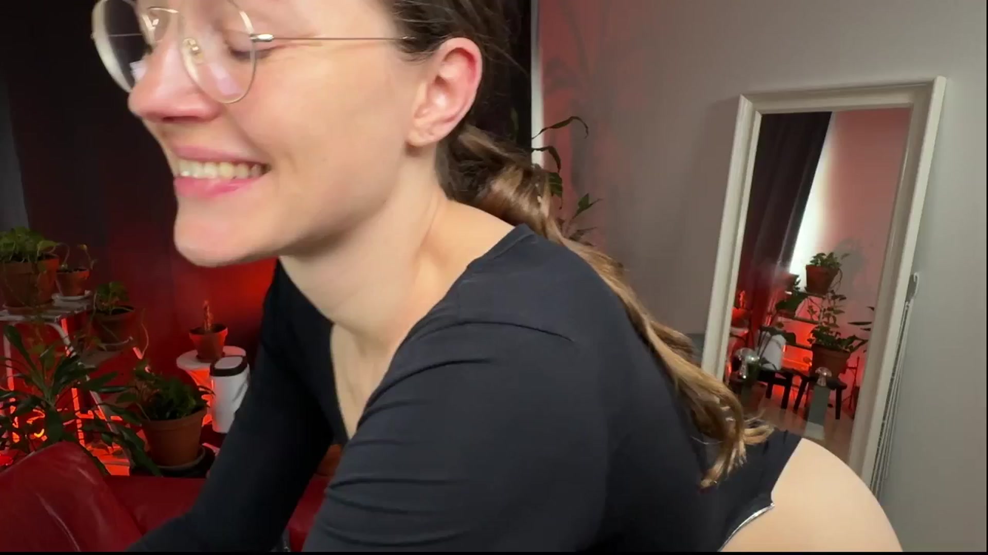 Gallery image thumbnail from Kinky_orange's myfreecams stream on, 03/11/2025, 13:42 image 11 of 20