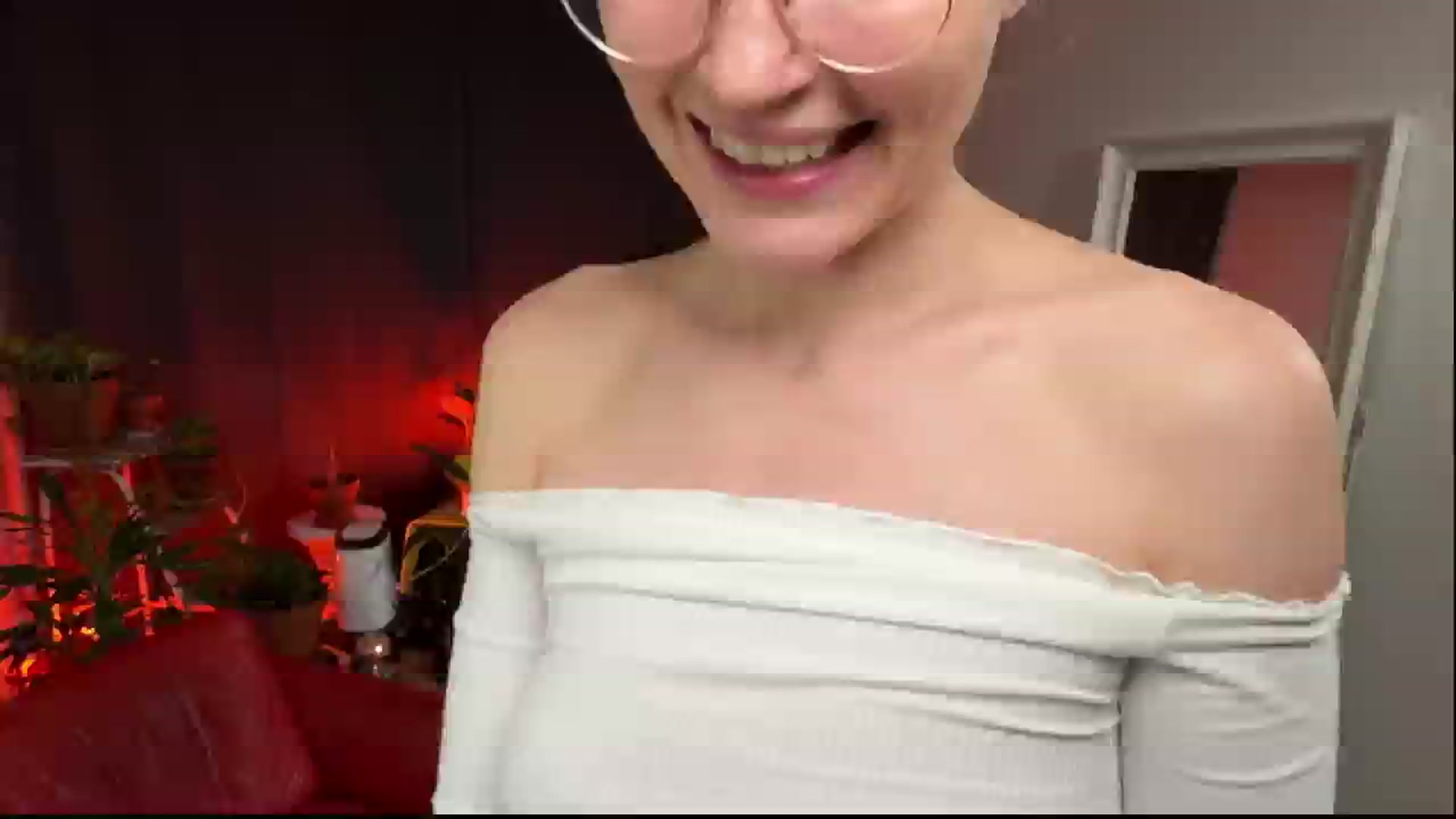 Gallery image thumbnail from Kinky_orange's myfreecams stream on, 03/12/2025, 18:03 image 18 of 20