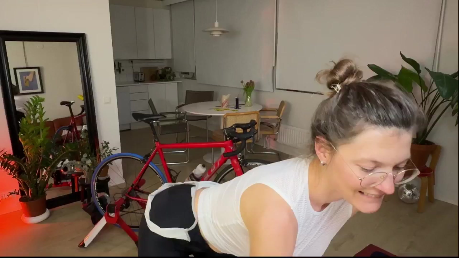 Gallery image thumbnail from Kinky_orange's myfreecams stream on, 03/23/2025, 19:33 image 7 of 20
