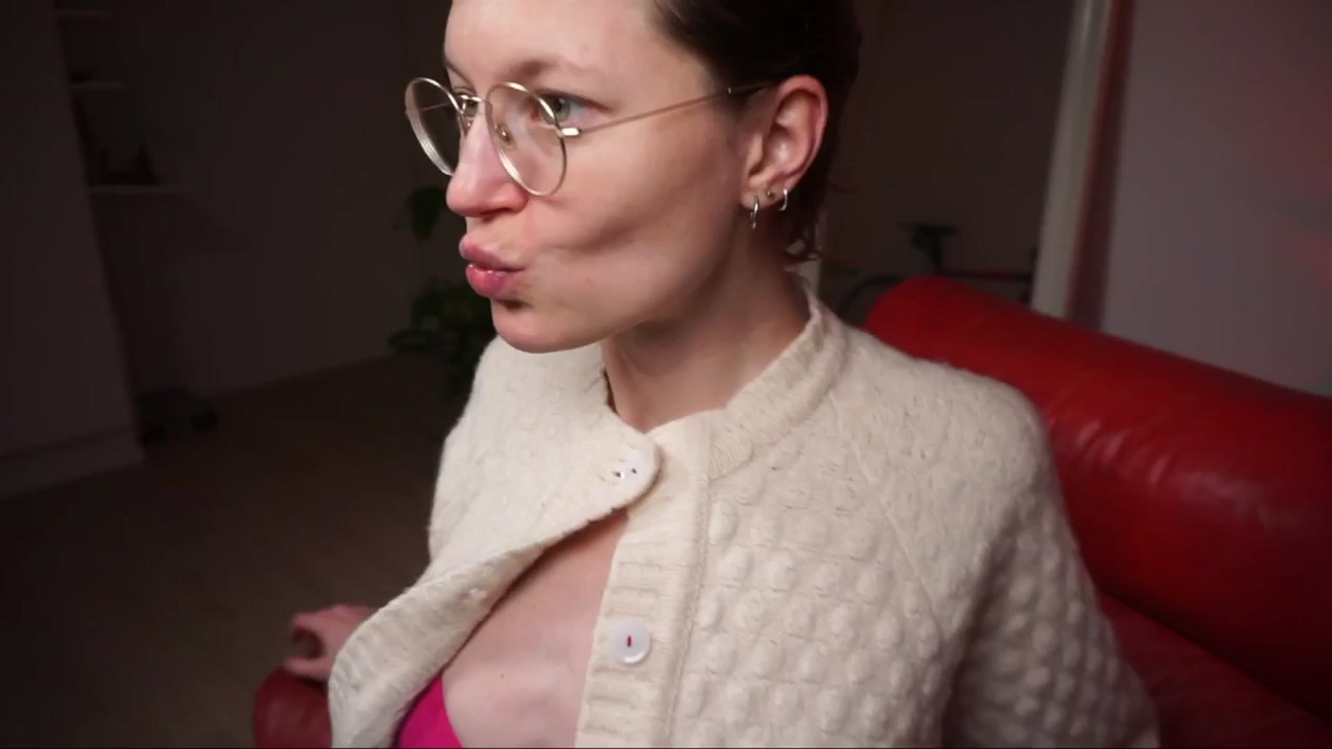 Gallery image thumbnail from Kinky_orange's myfreecams stream on, 12/29/2025, 16:23 image 1 of 20