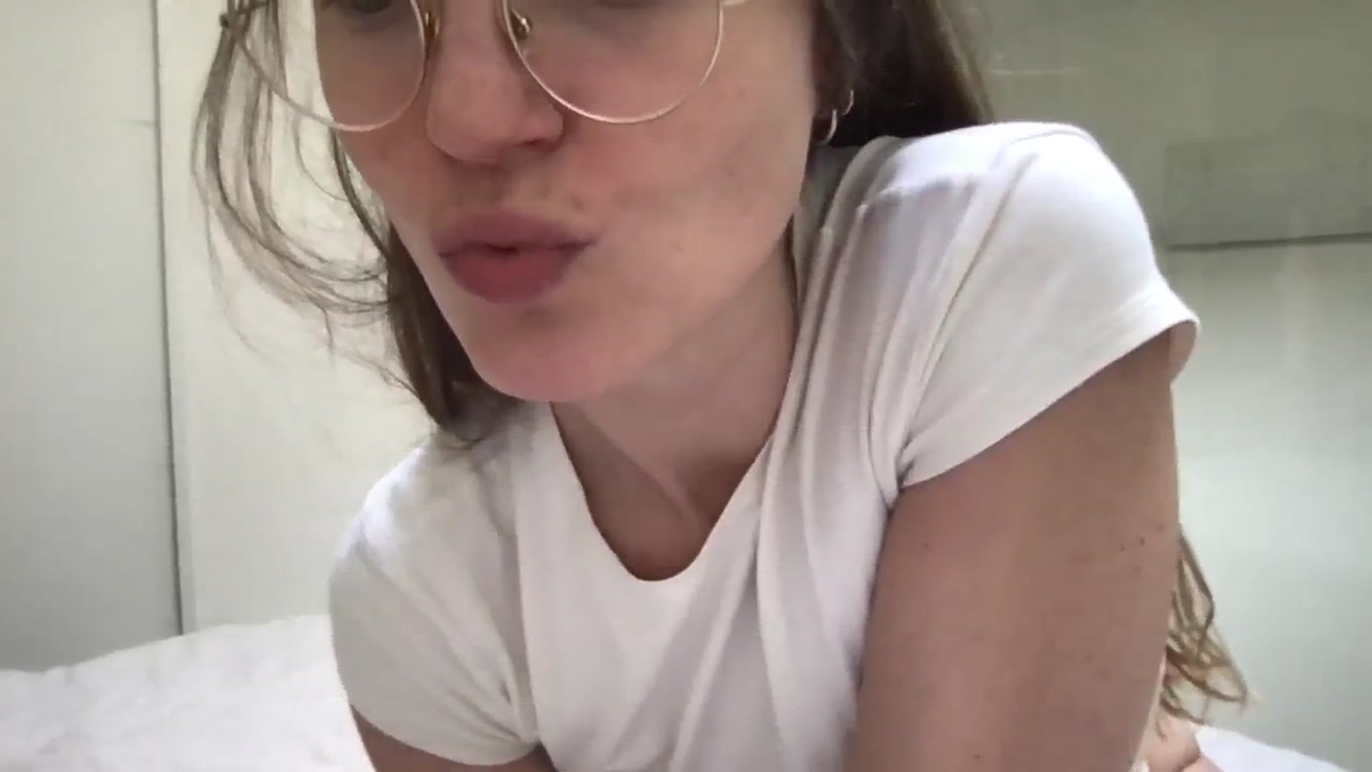 Gallery image thumbnail from Kinky_orange's myfreecams stream on, 02/03/2026, 13:37 image 2 of 20