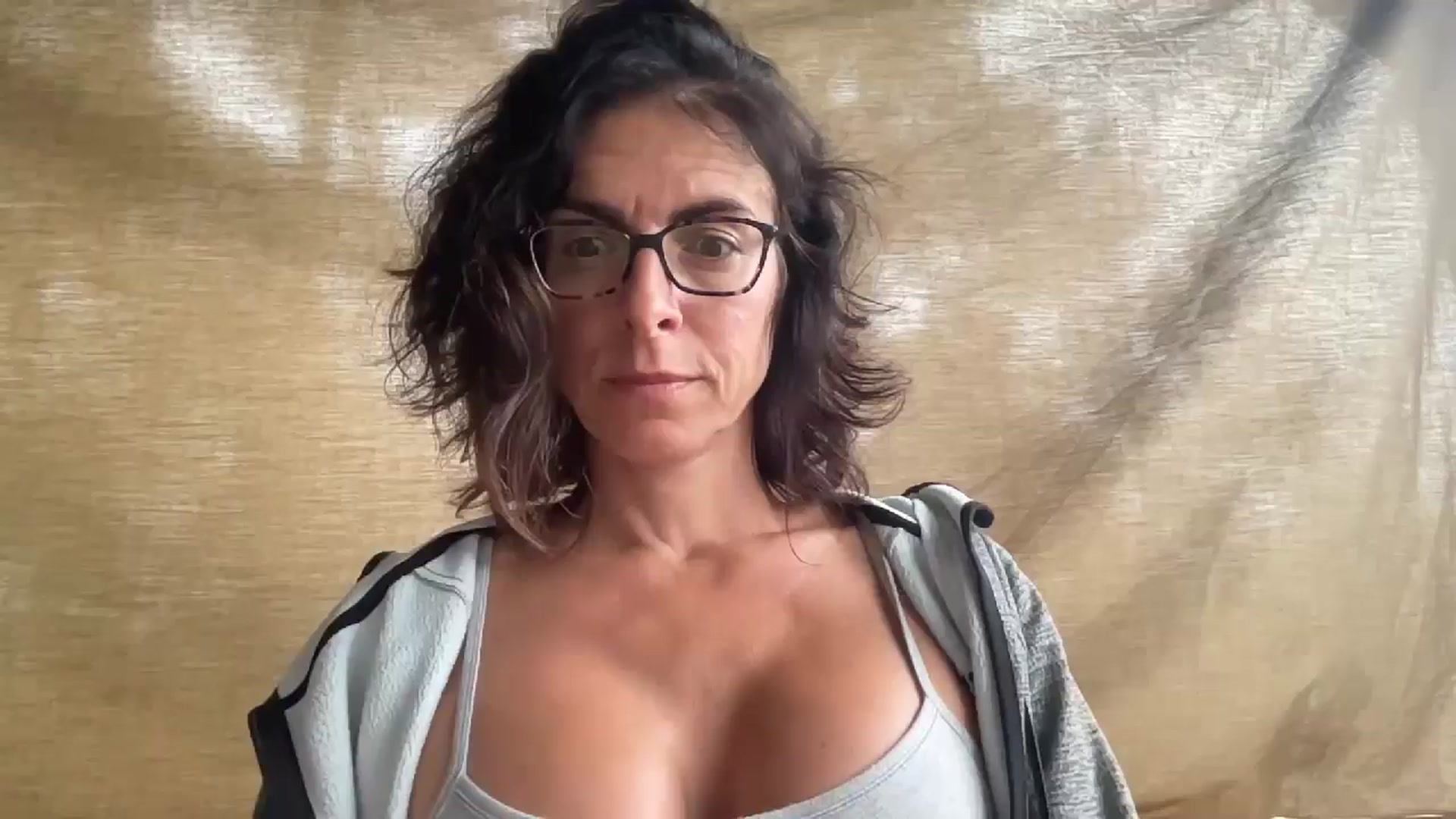 Gallery image thumbnail from Kinkyfrenchie's myfreecams stream on, 08/11/2024, 20:34 image 1 of 20