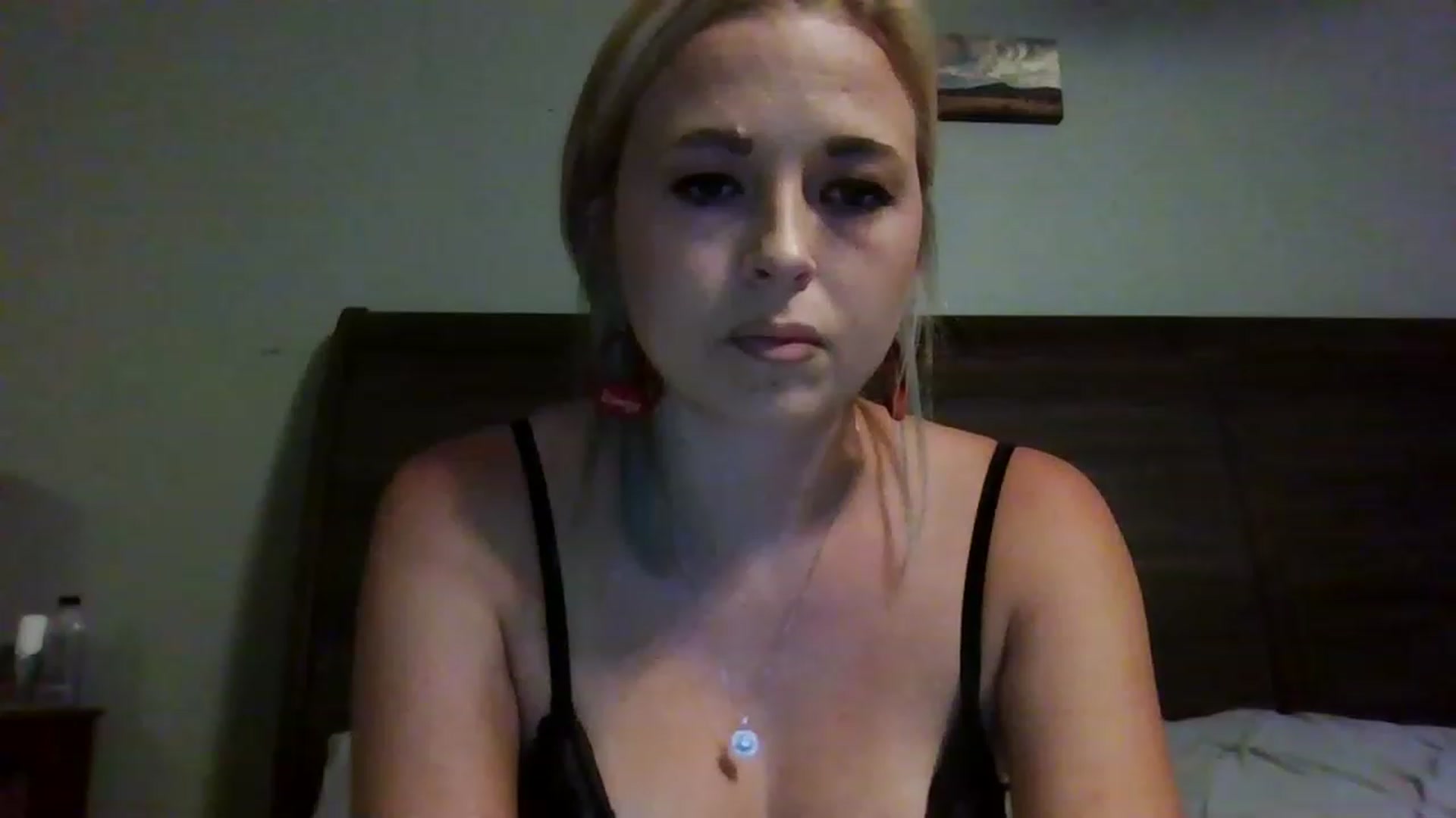 Gallery image thumbnail from Kinkykatie2's myfreecams stream on, 11/14/2022, 17:57 image 14 of 20