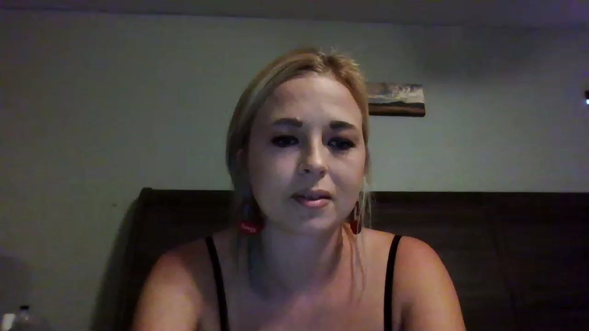 Gallery image thumbnail from Kinkykatie2's myfreecams stream on, 11/14/2022, 17:57 image 19 of 20