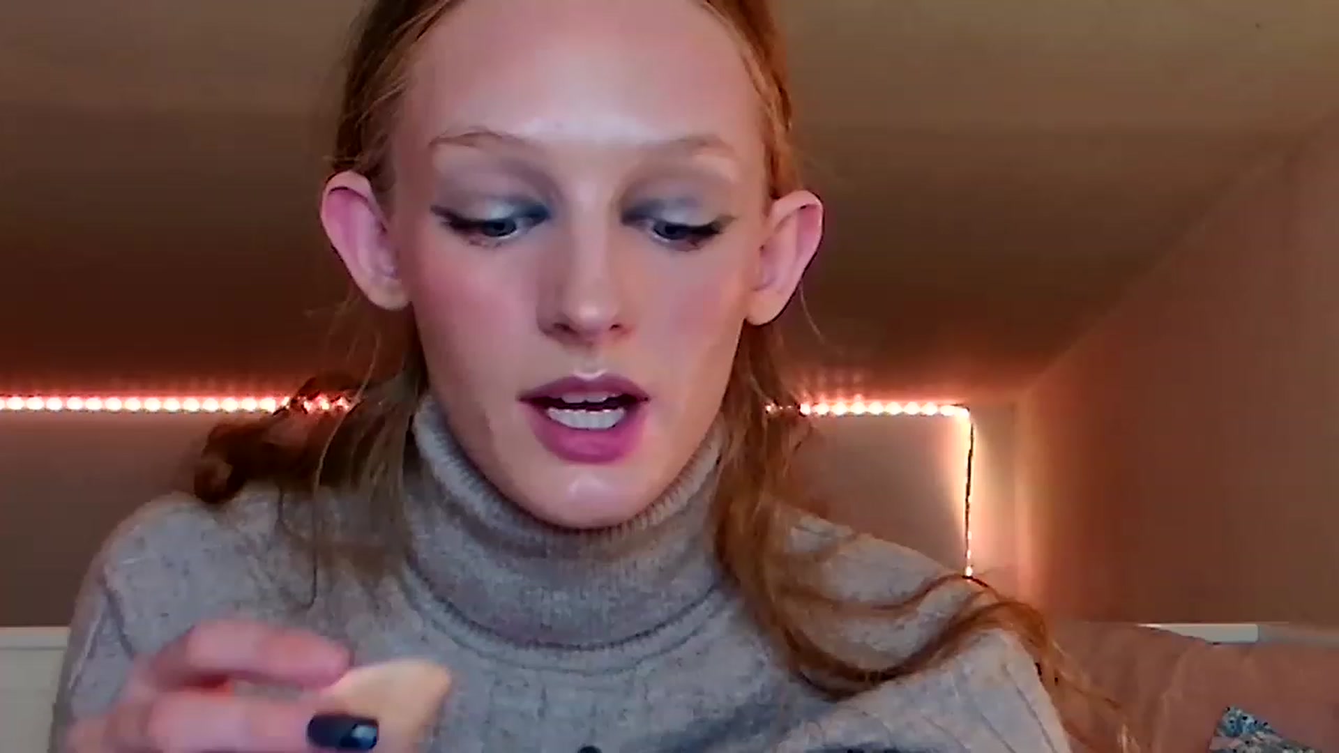 Gallery image thumbnail from Kinkywander's myfreecams stream on, 11/20/2022, 18:06 image 7 of 20