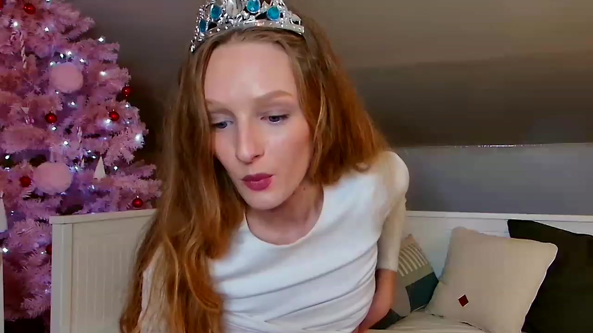 Gallery image thumbnail from Kinkywander's myfreecams stream on, 11/27/2022, 18:51 image 2 of 20