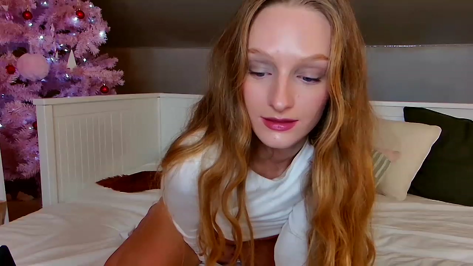 Gallery image thumbnail from Kinkywander's myfreecams stream on, 11/27/2022, 18:51 image 16 of 20