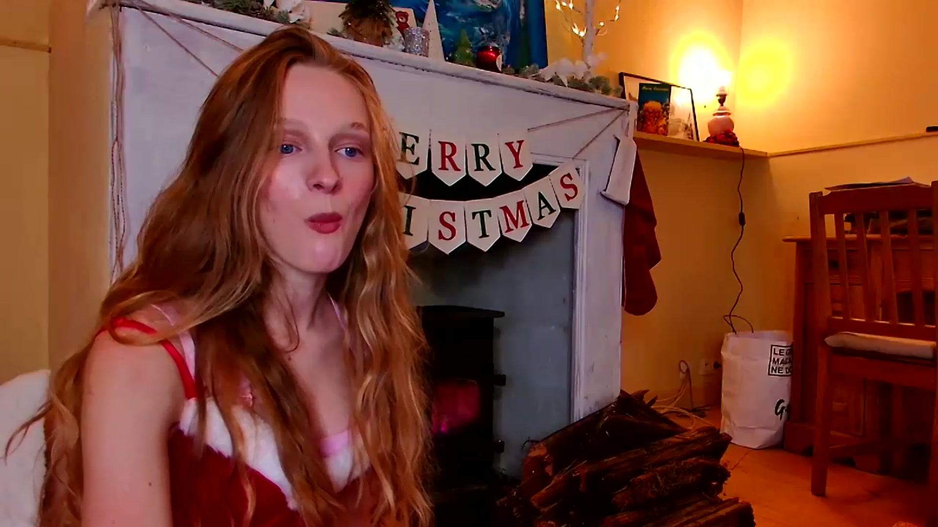 Gallery image thumbnail from Kinkywander's myfreecams stream on, 12/03/2022, 16:19 image 16 of 20