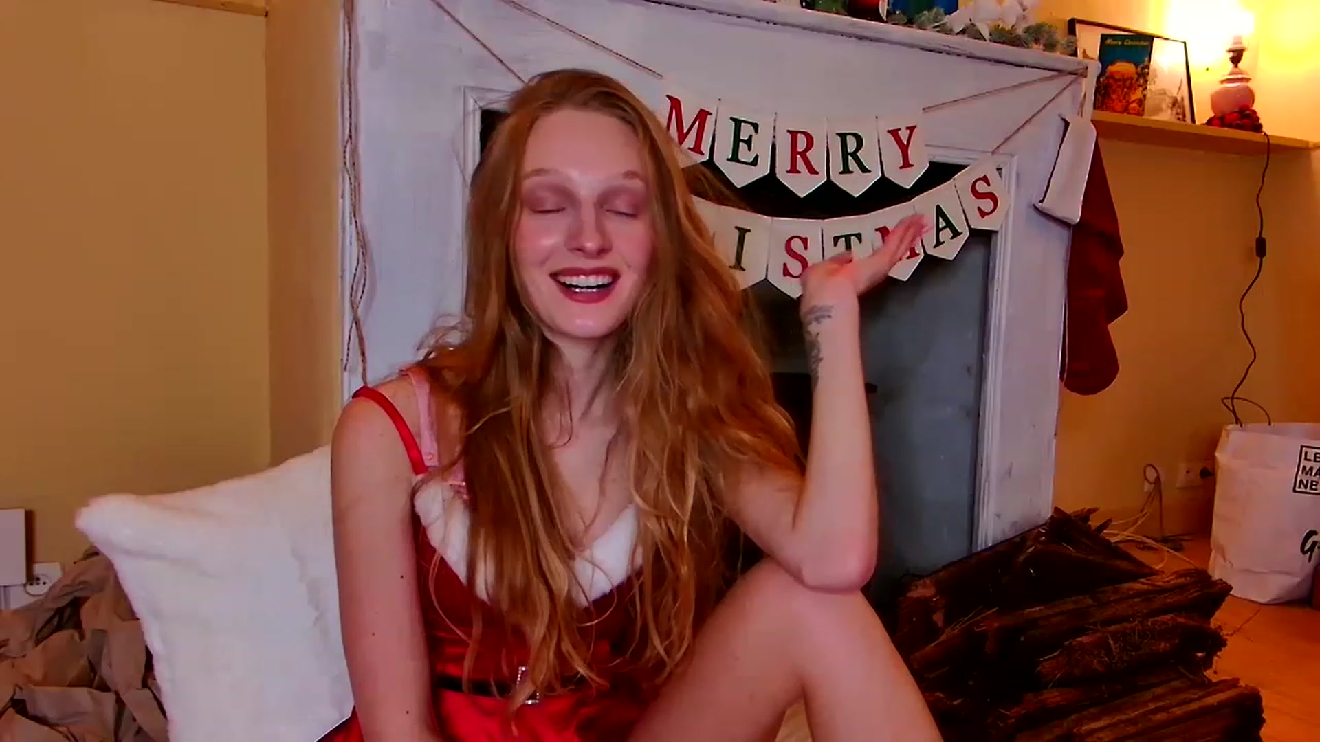 Gallery image thumbnail from Kinkywander's myfreecams stream on, 12/03/2022, 16:19 image 17 of 20