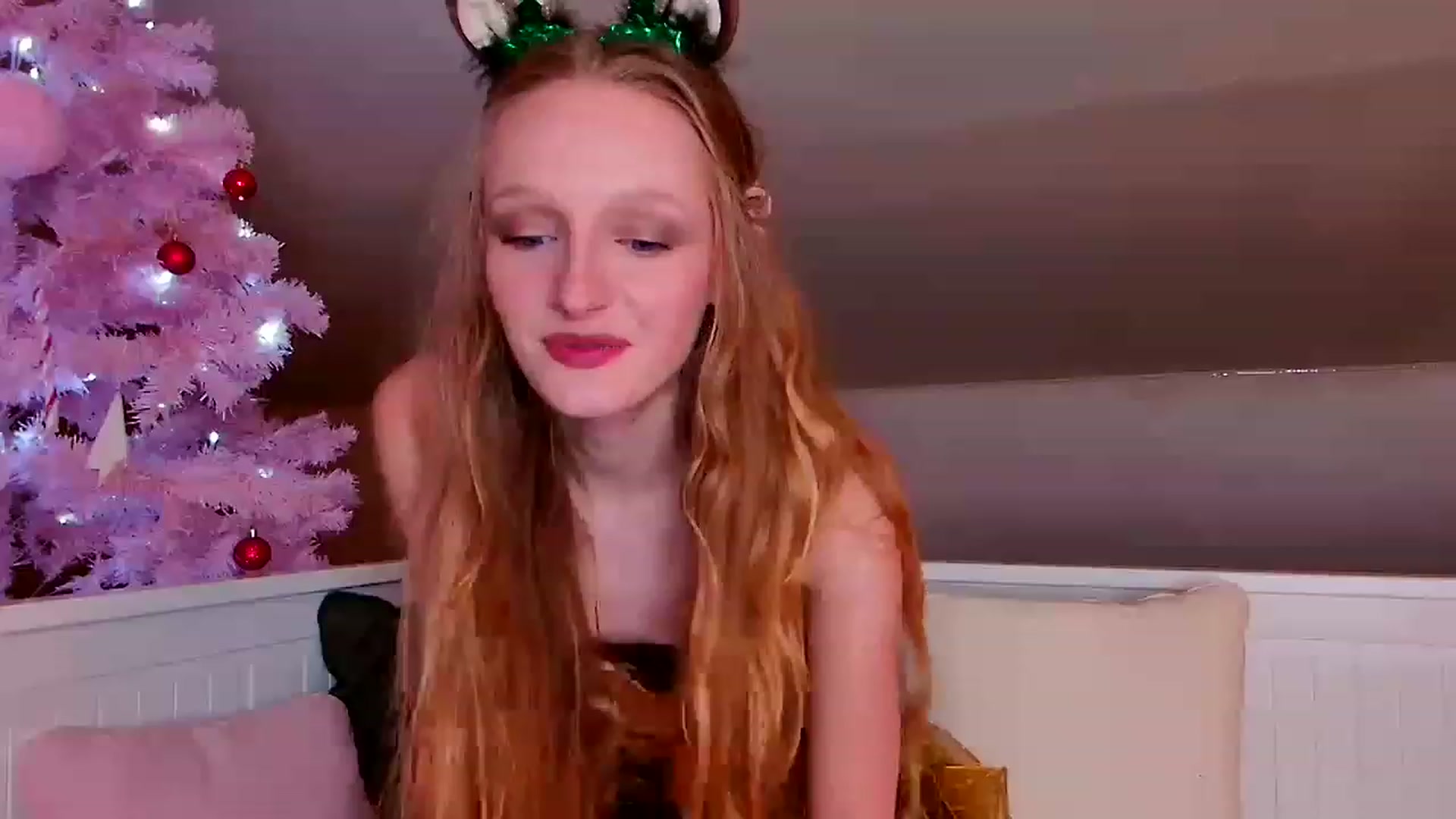 Gallery image thumbnail from Kinkywander's myfreecams stream on, 12/04/2022, 18:46 image 5 of 20