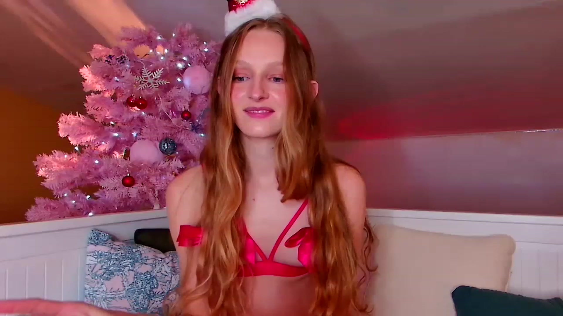 Gallery image thumbnail from Kinkywander's myfreecams stream on, 12/10/2022, 16:07 image 15 of 20