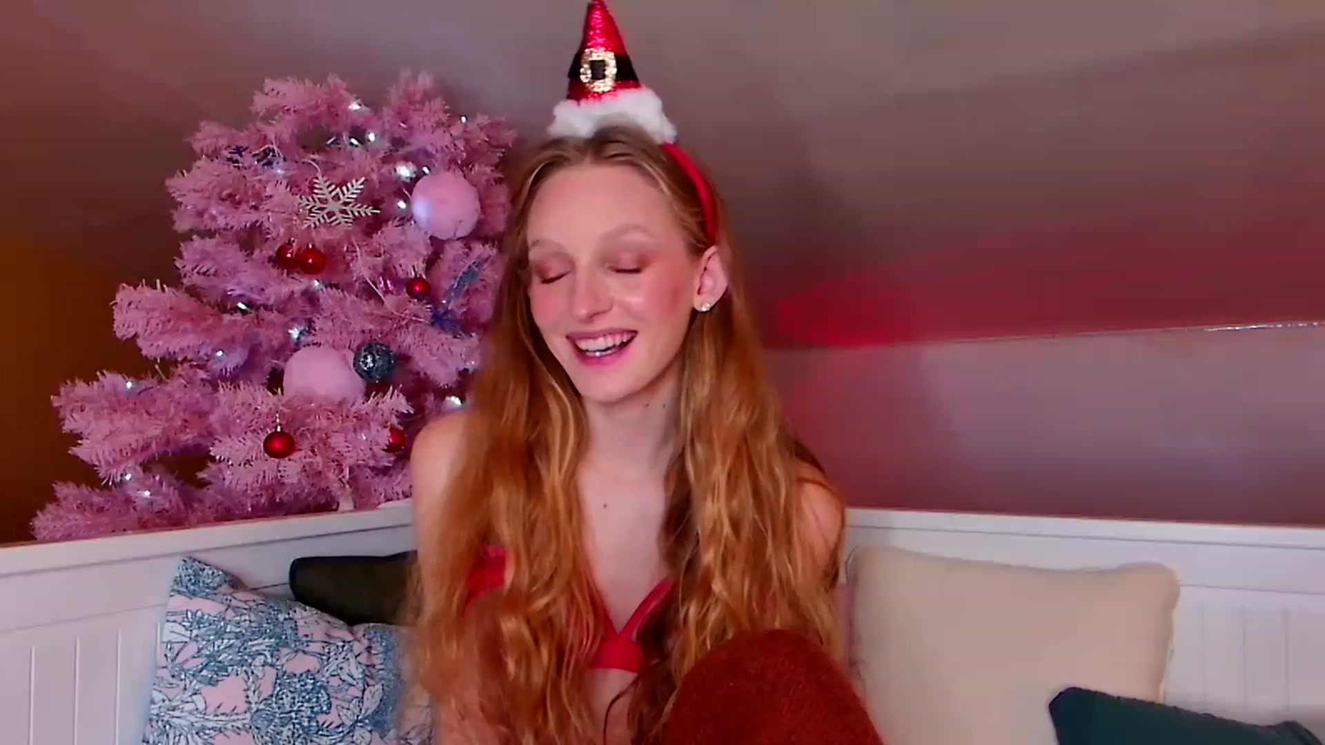 Gallery image thumbnail from Kinkywander's myfreecams stream on, 12/10/2022, 16:46 image 20 of 20