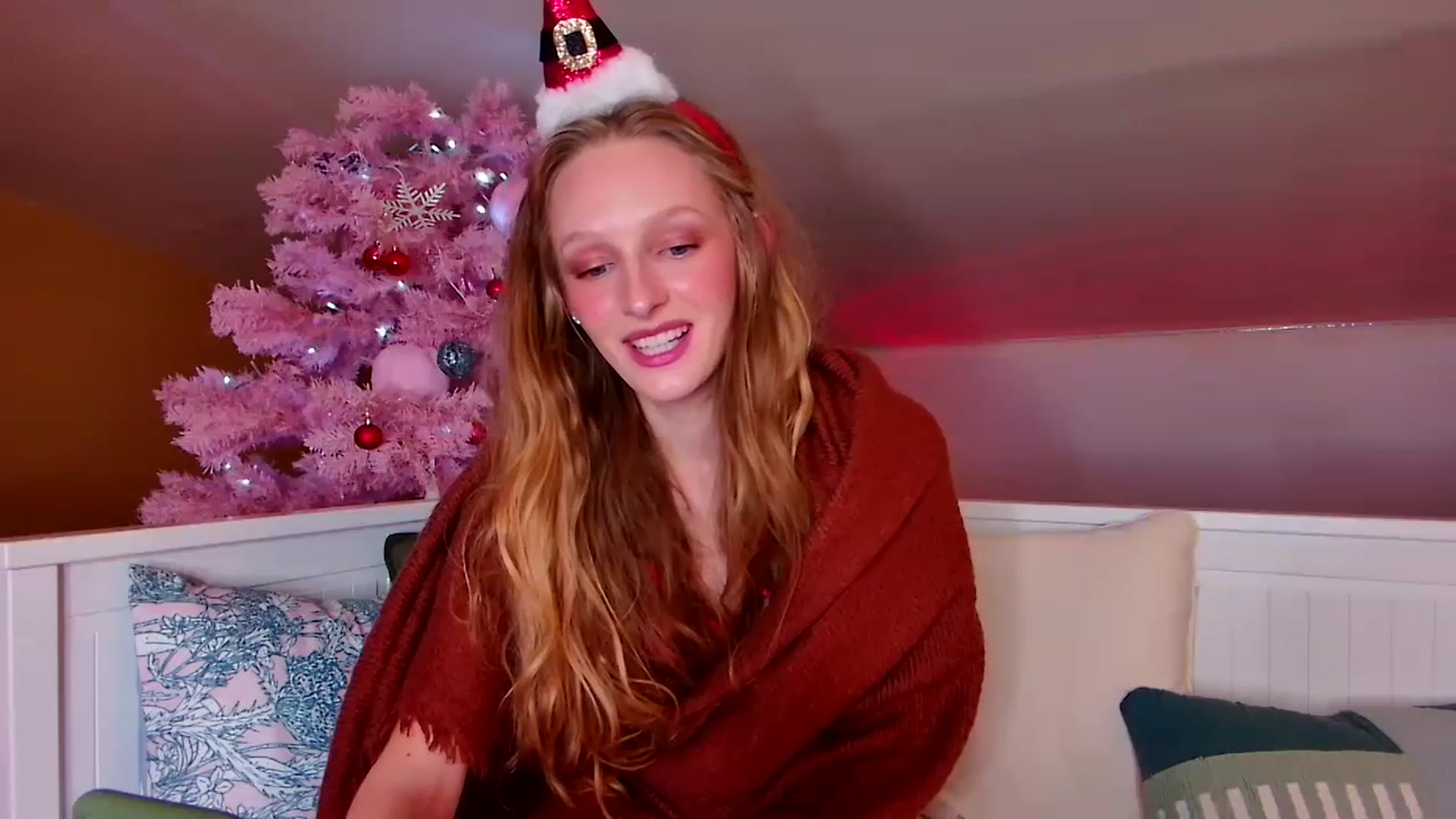 Gallery image thumbnail from Kinkywander's myfreecams stream on, 12/10/2022, 18:21 image 15 of 20