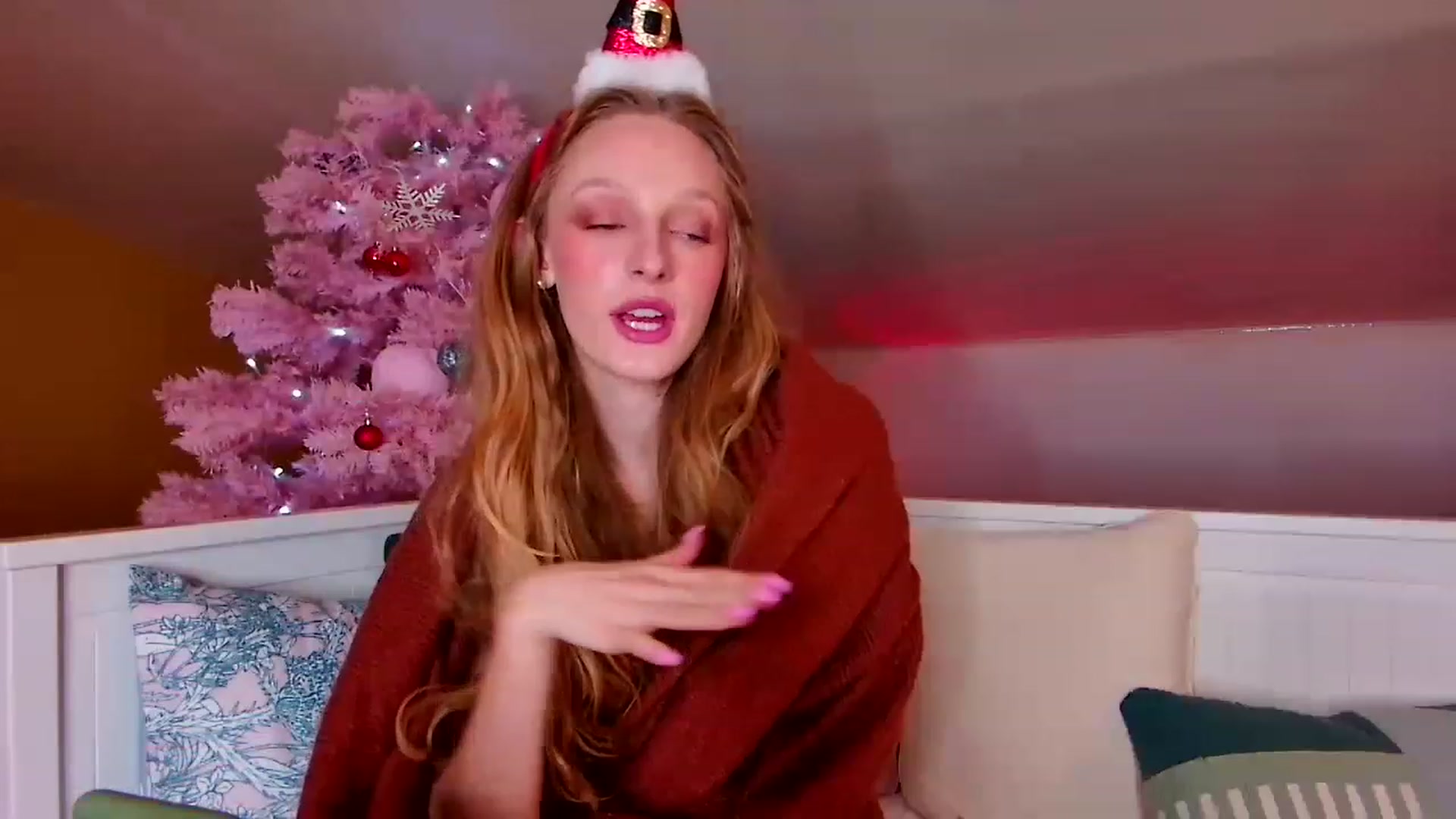 Gallery image thumbnail from Kinkywander's myfreecams stream on, 12/10/2022, 18:21 image 14 of 20