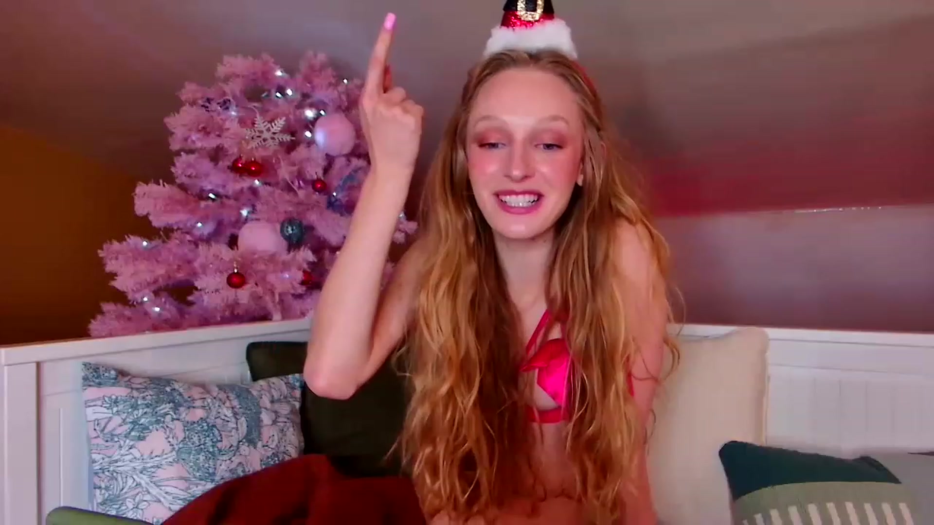 Gallery image thumbnail from Kinkywander's myfreecams stream on, 12/10/2022, 18:21 image 11 of 20