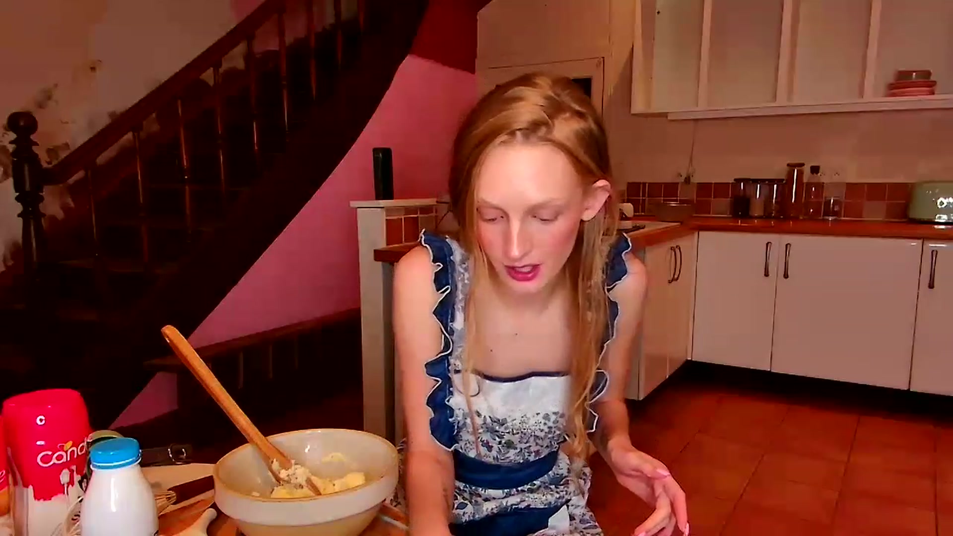 Gallery image thumbnail from Kinkywander's myfreecams stream on, 12/11/2022, 16:31 image 12 of 20