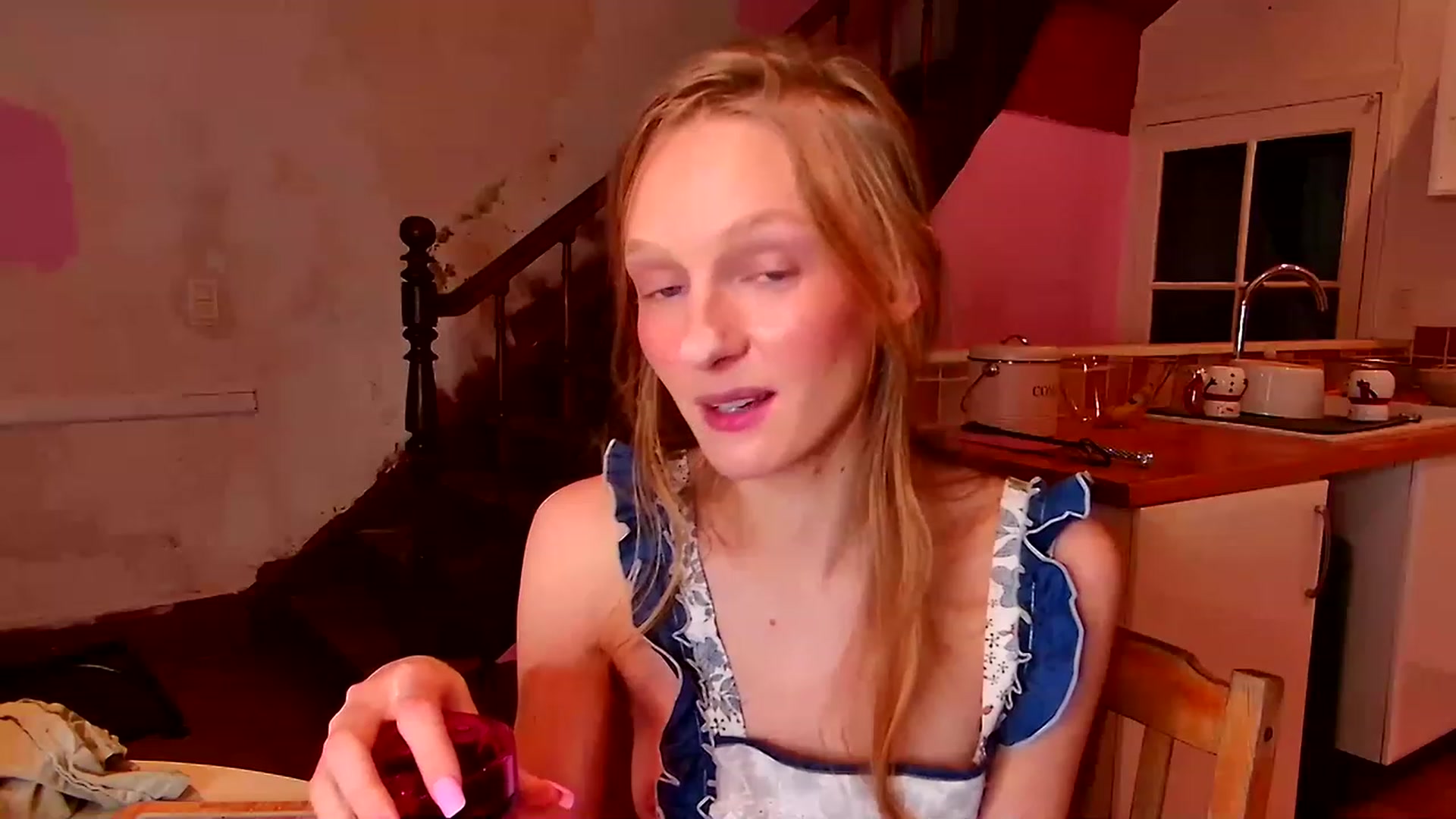 Gallery image thumbnail from Kinkywander's myfreecams stream on, 12/11/2022, 18:04 image 18 of 20