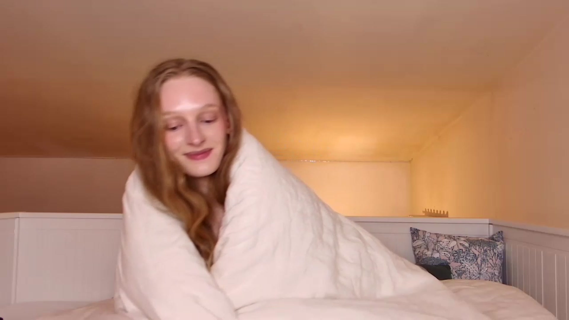 Gallery image thumbnail from Kinkywander's myfreecams stream on, 03/11/2023, 20:34 image 16 of 20