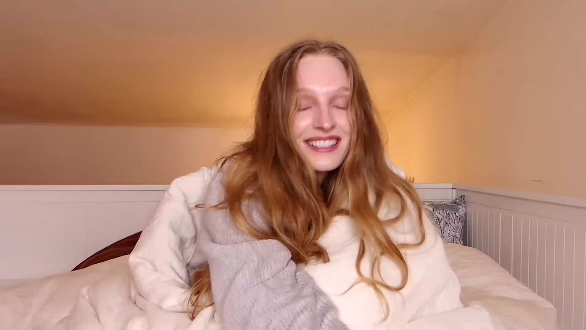 Gallery image thumbnail from Kinkywander's myfreecams stream on, 03/11/2023, 21:01 image 5 of 20