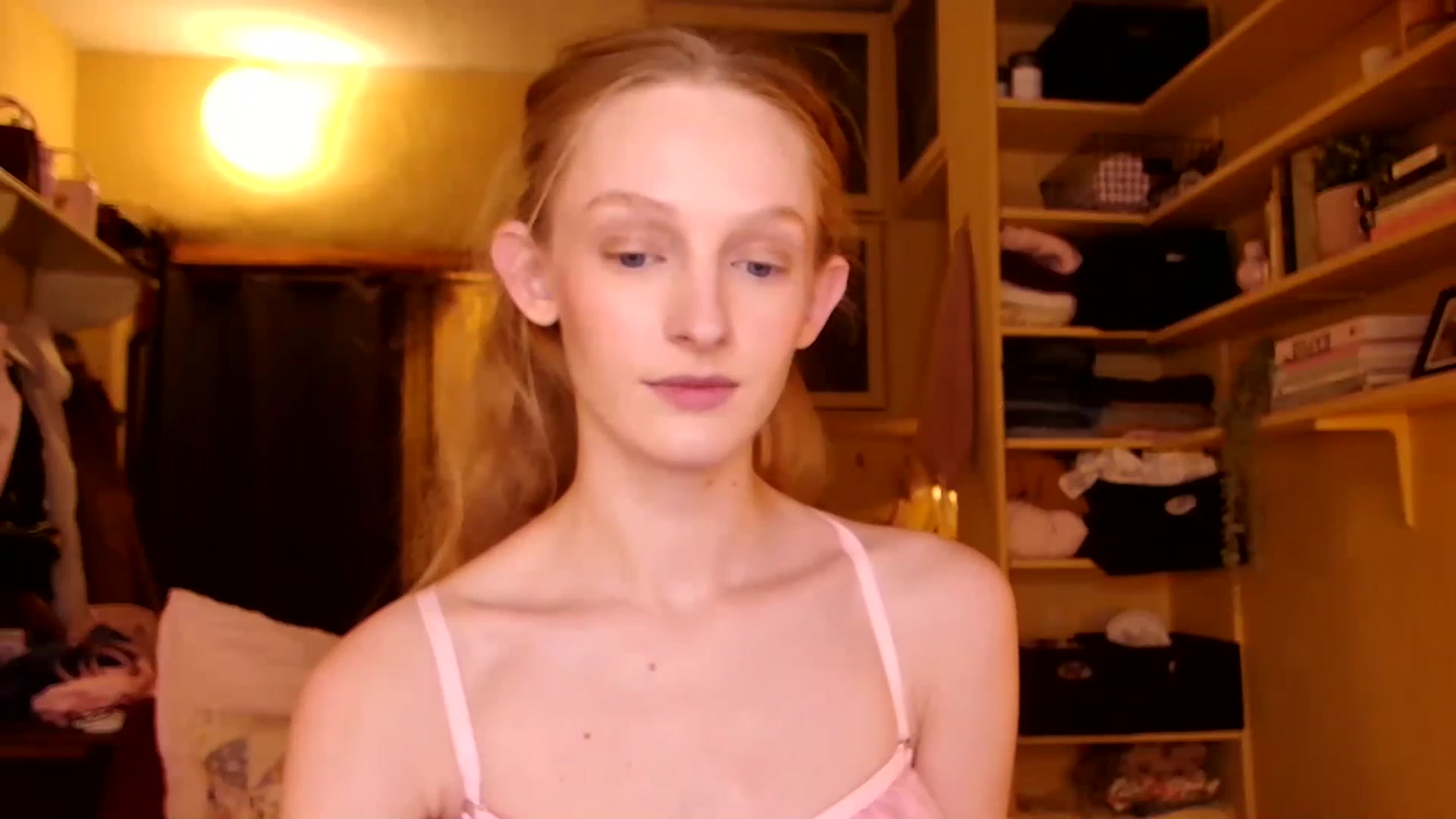 Gallery image thumbnail from Kinkywander's myfreecams stream on, 03/25/2023, 21:39 image 11 of 20