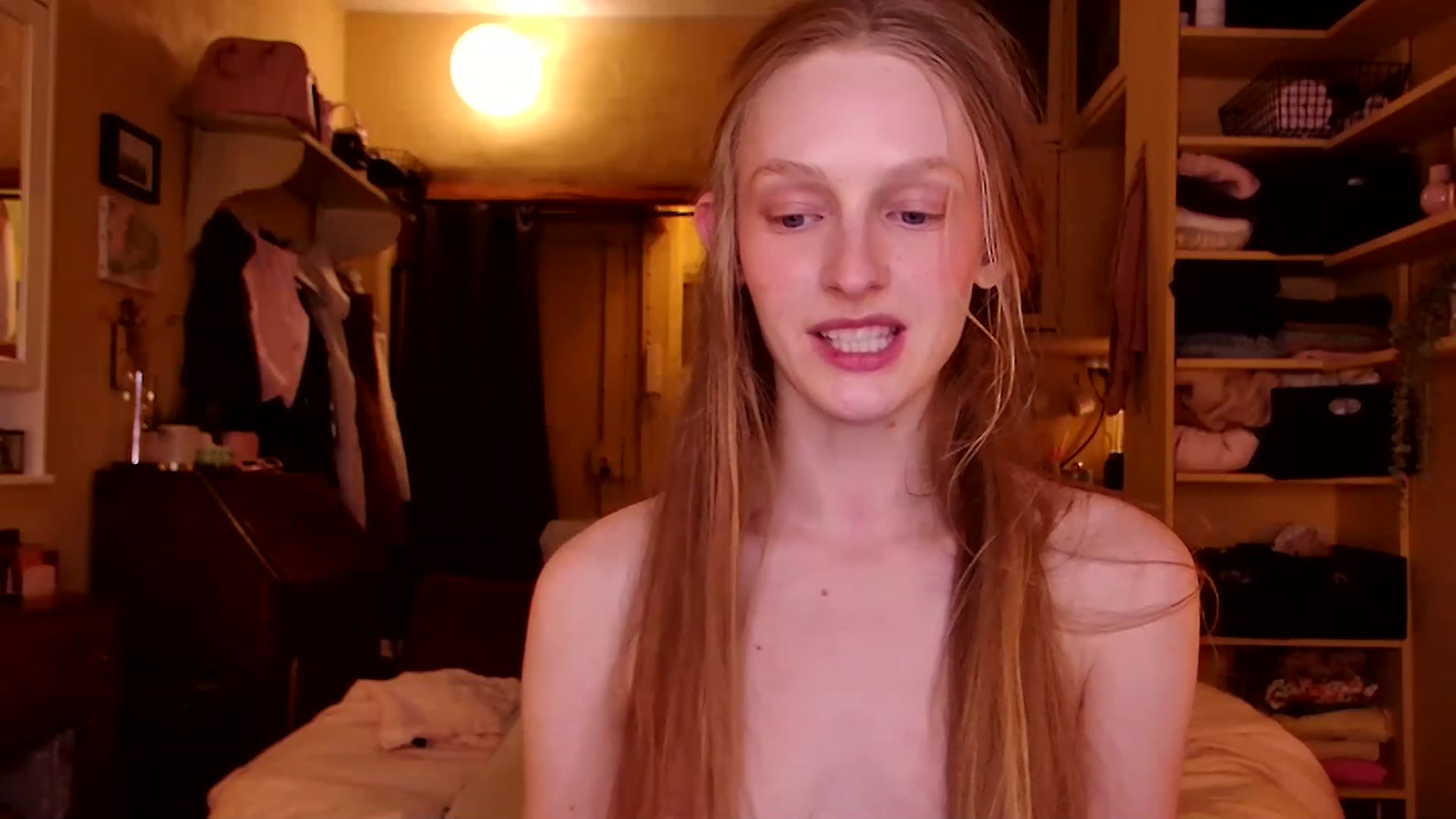Gallery image thumbnail from Kinkywander's myfreecams stream on, 03/26/2023, 20:37 image 8 of 20