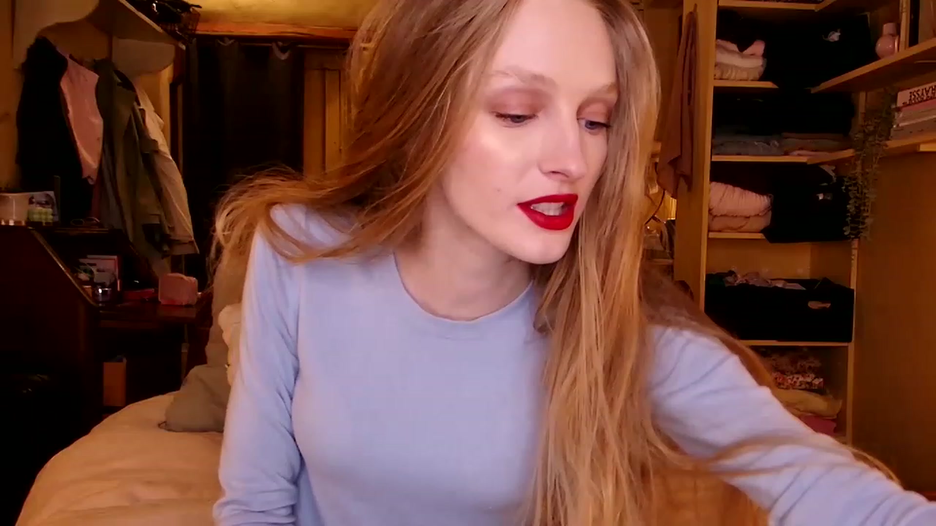 Gallery image thumbnail from Kinkywander's myfreecams stream on, 04/01/2023, 19:19 image 1 of 20
