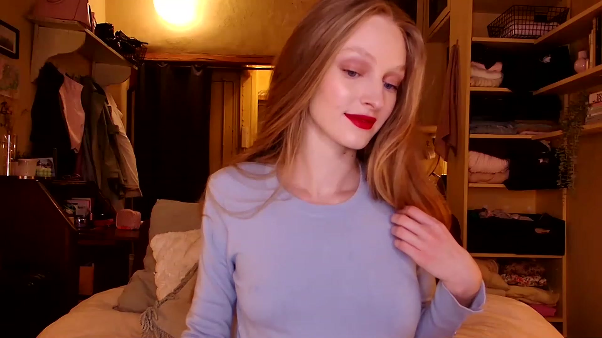 Gallery image thumbnail from Kinkywander's myfreecams stream on, 04/01/2023, 19:19 image 17 of 20