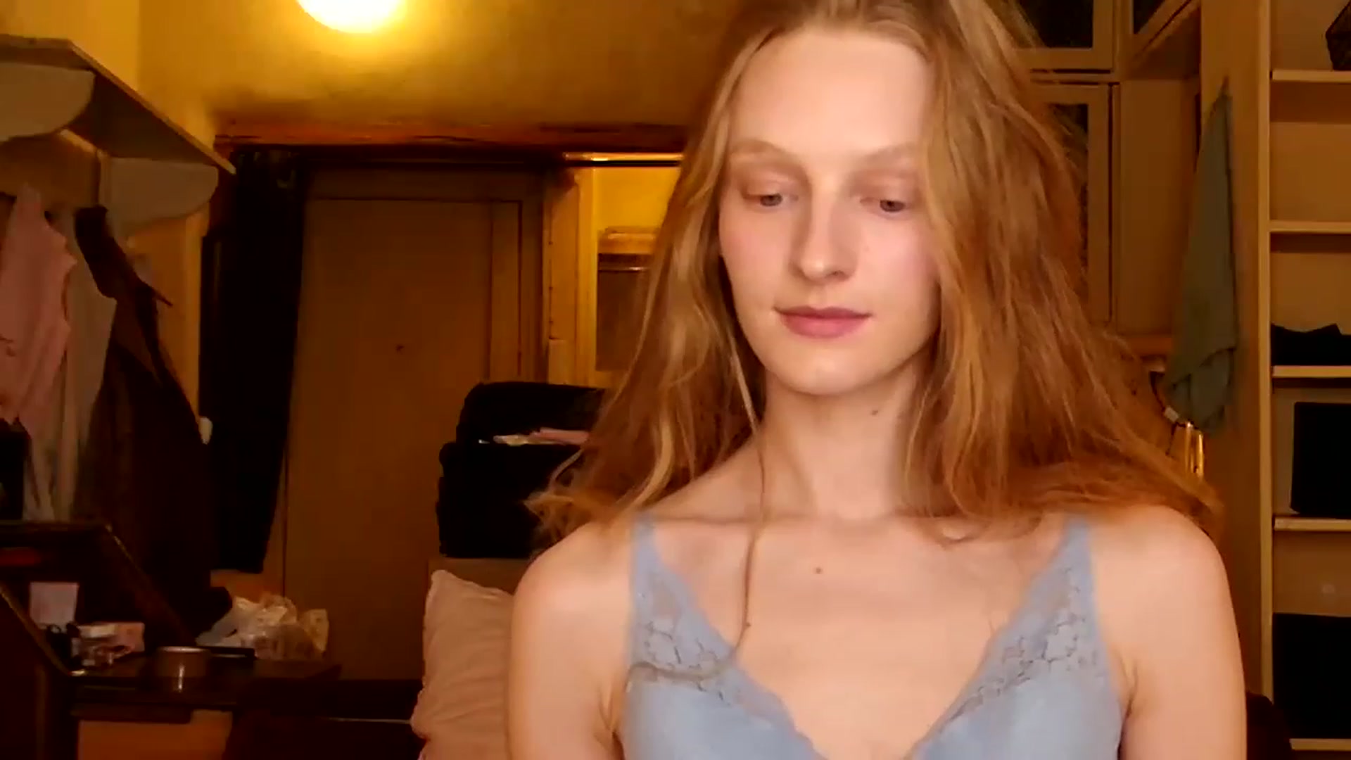 Gallery image thumbnail from Kinkywander's myfreecams stream on, 04/23/2023, 16:58 image 11 of 20