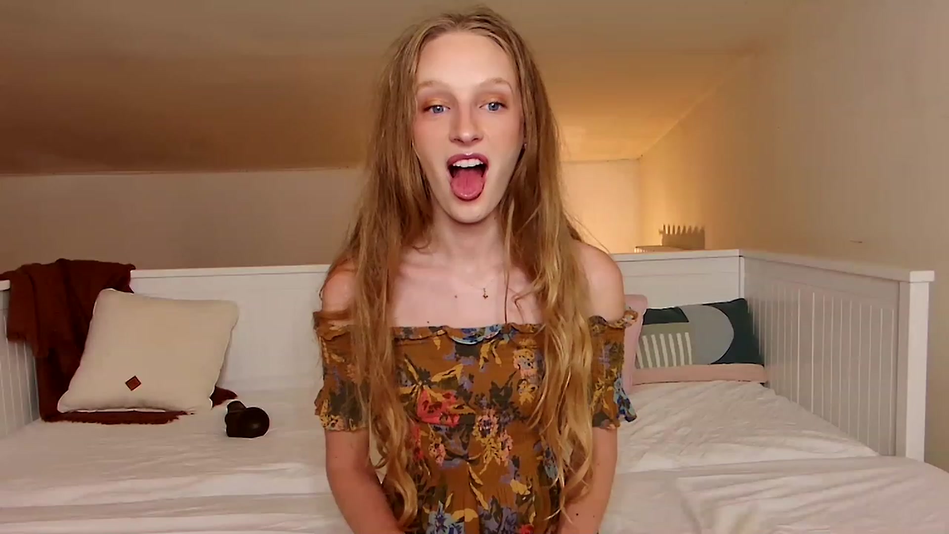 Gallery image thumbnail from Kinkywander's myfreecams stream on, 05/27/2023, 21:41 image 10 of 20