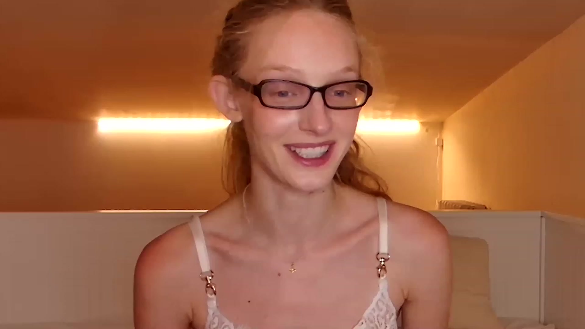 Gallery image thumbnail from Kinkywander's myfreecams stream on, 06/11/2023, 20:41 image 1 of 20