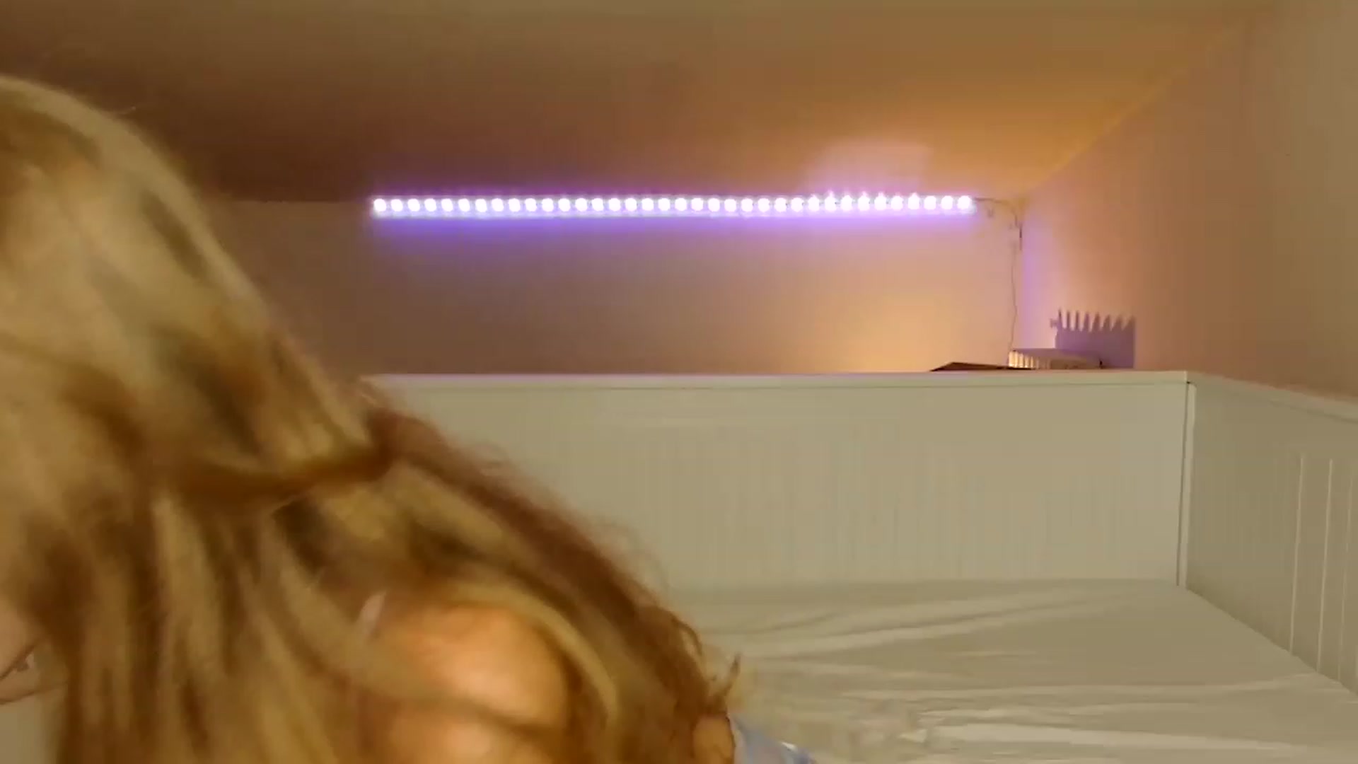 Gallery image thumbnail from Kinkywander's myfreecams stream on, 06/24/2023, 21:22 image 4 of 20