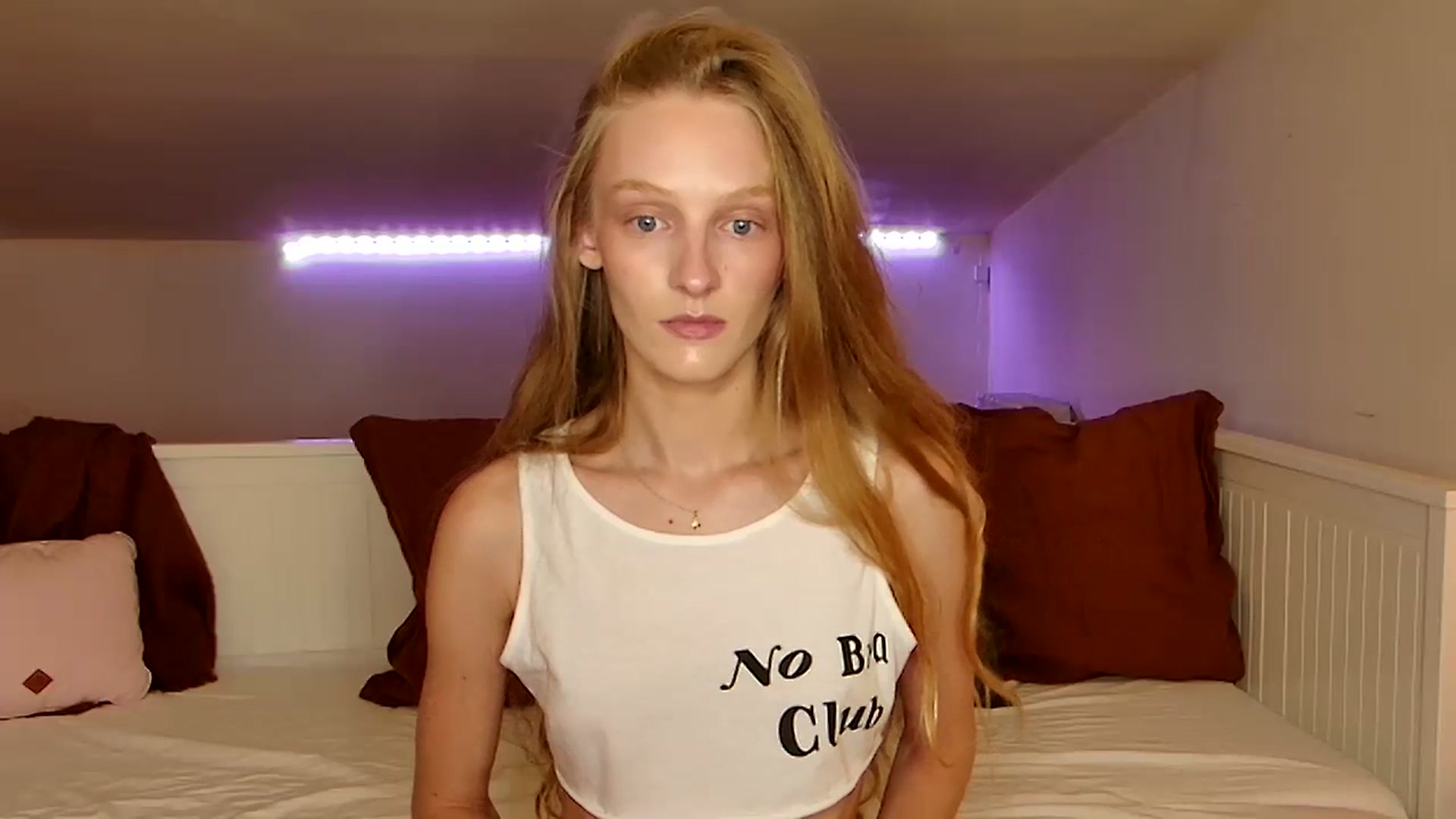 Gallery image thumbnail from Kinkywander's myfreecams stream on, 09/17/2023, 18:43 image 12 of 20