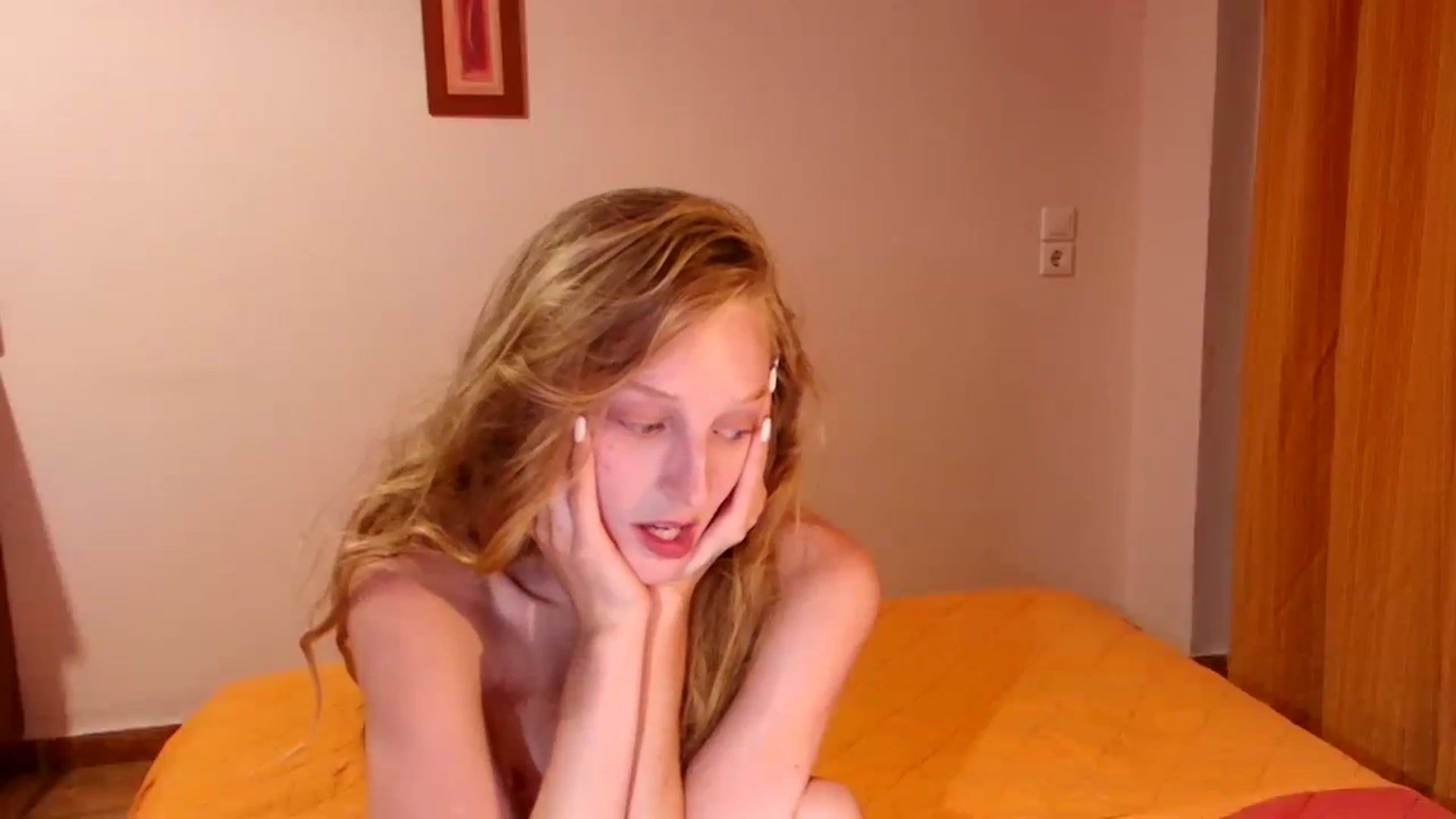 Gallery image thumbnail from Kinkywander's myfreecams stream on, 10/07/2023, 18:23 image 12 of 20