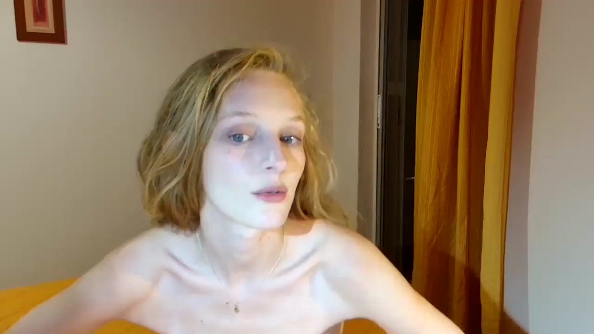 Gallery image thumbnail from Kinkywander's myfreecams stream on, 10/08/2023, 20:28 image 7 of 20